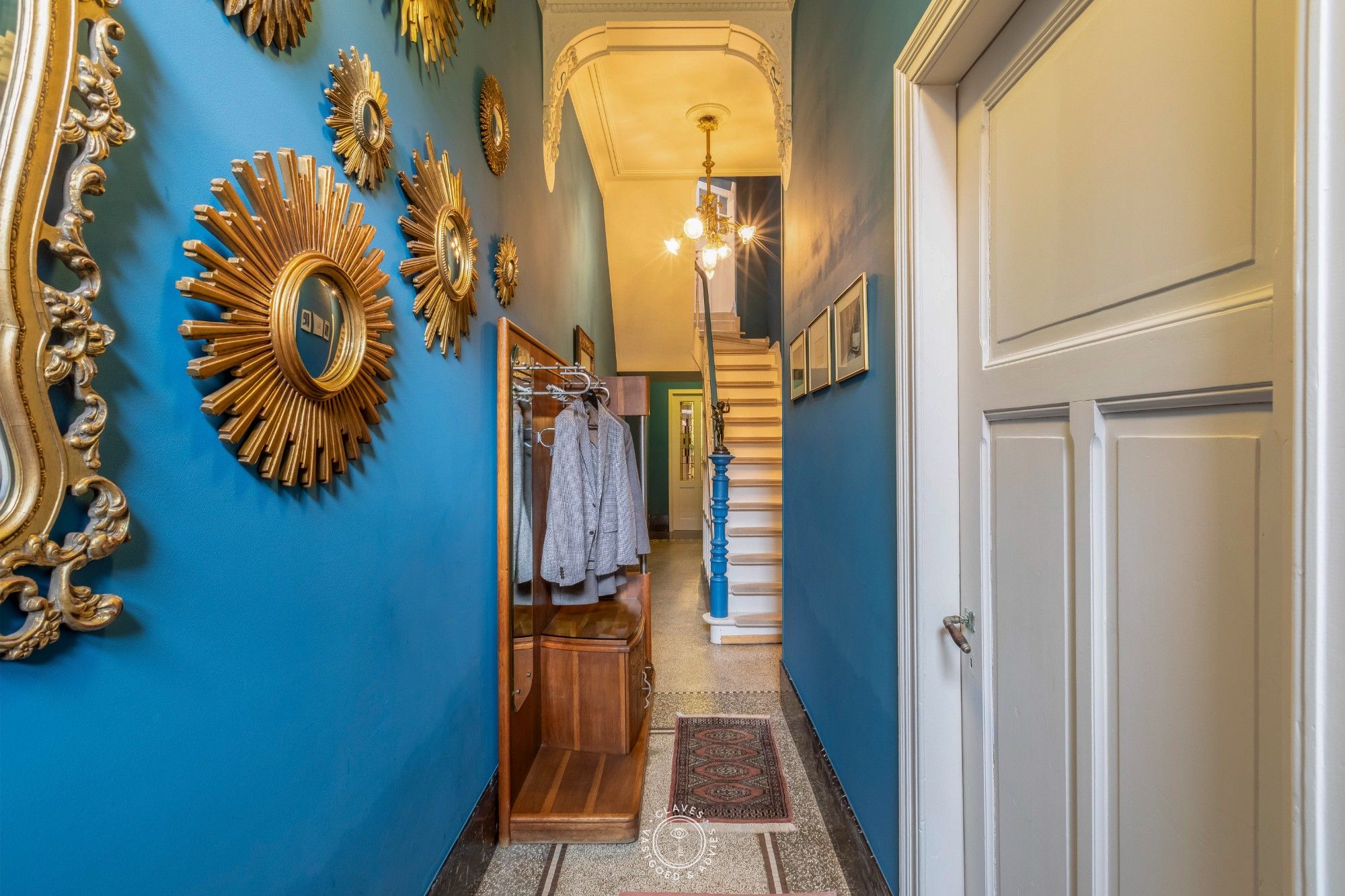 Karaktervol herenhuis met uniek bijgebouw vol mogelijkheden foto 4