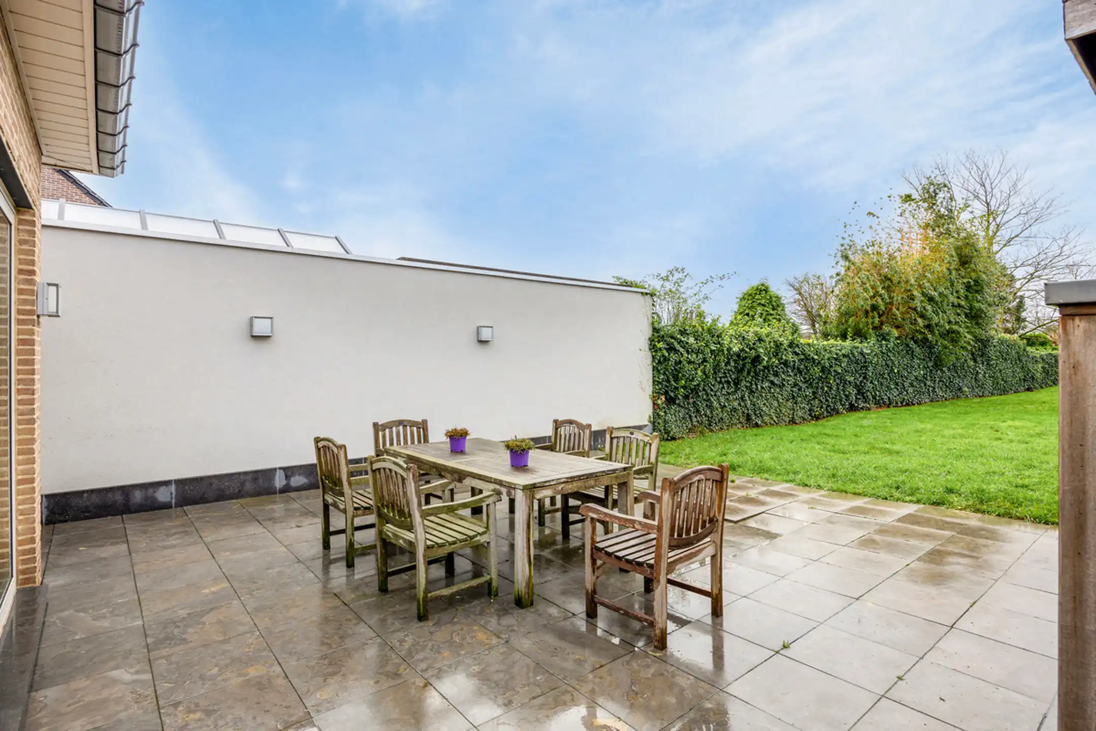 Charmante bemeubelde woning op toplocatie in Lanaken foto 27