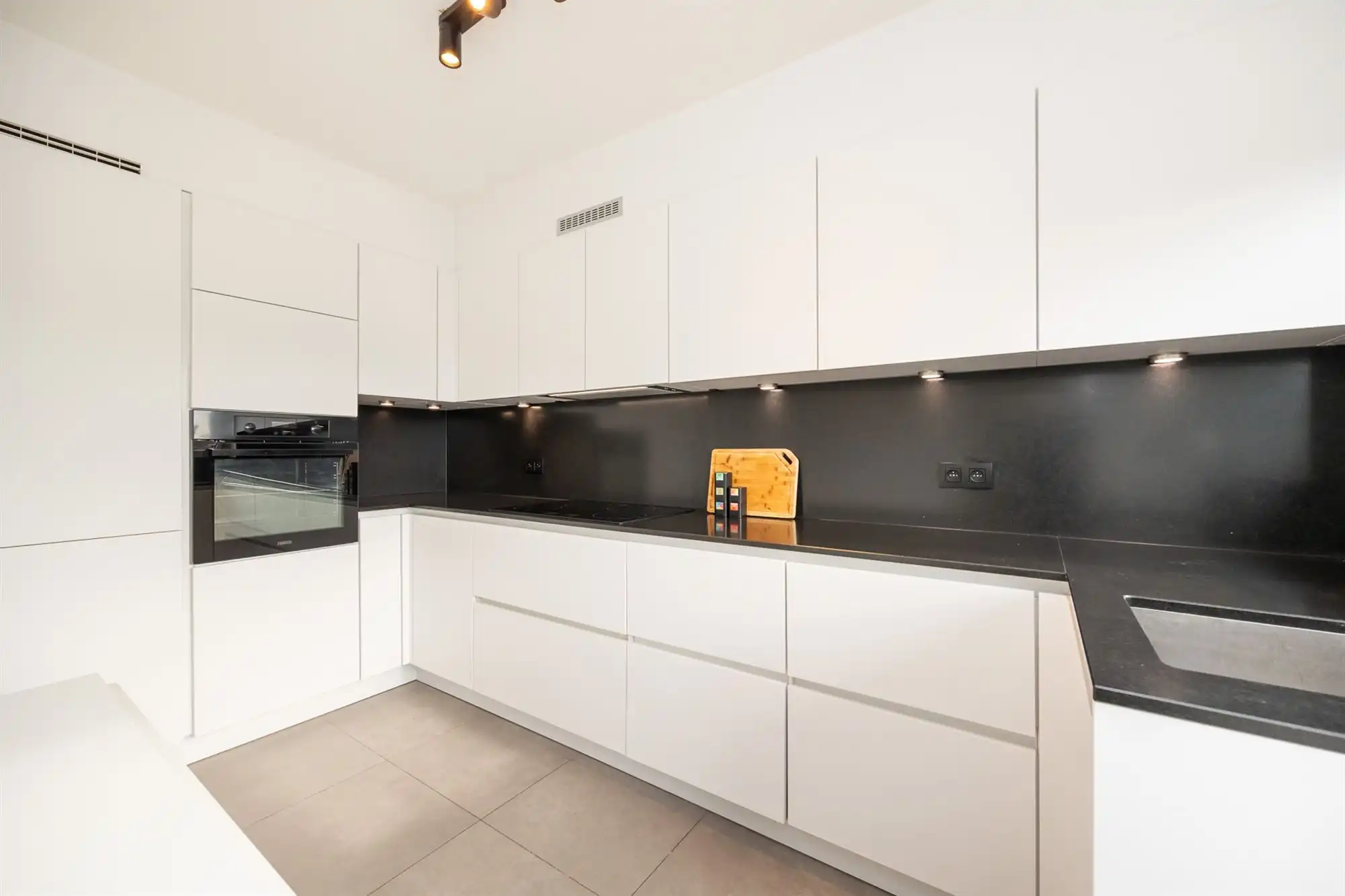 Prachtig Instapklaar Appartement te Fruithoflaan foto 7