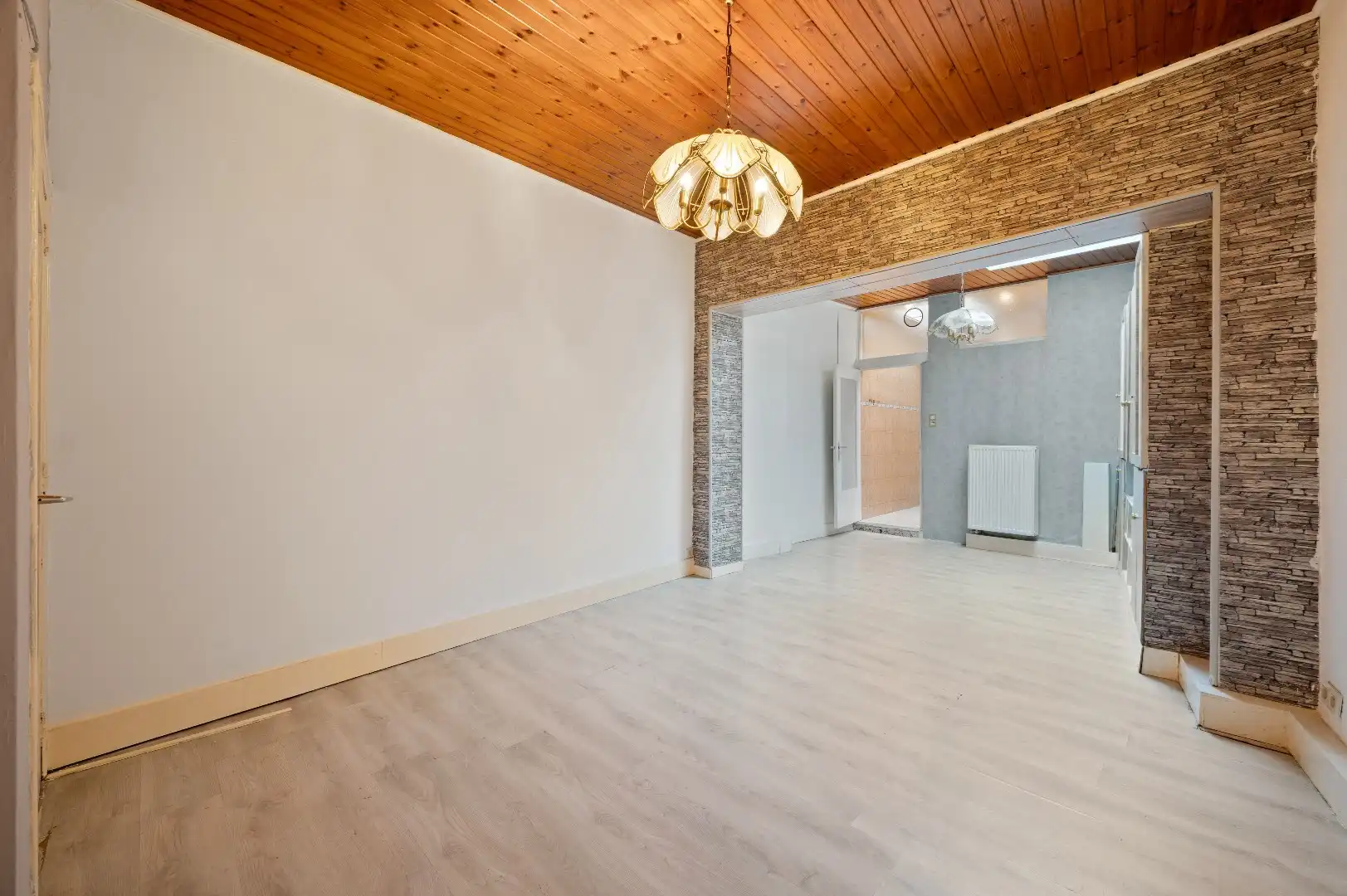 Te renoveren rijwoning te Tienen op wandelafstand van station foto 5