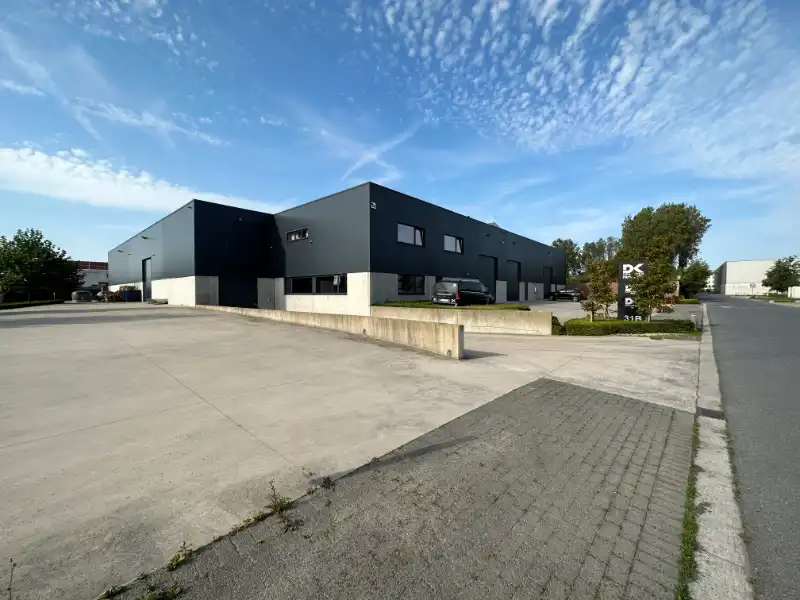 Industrieel gebouw te koop foto 2