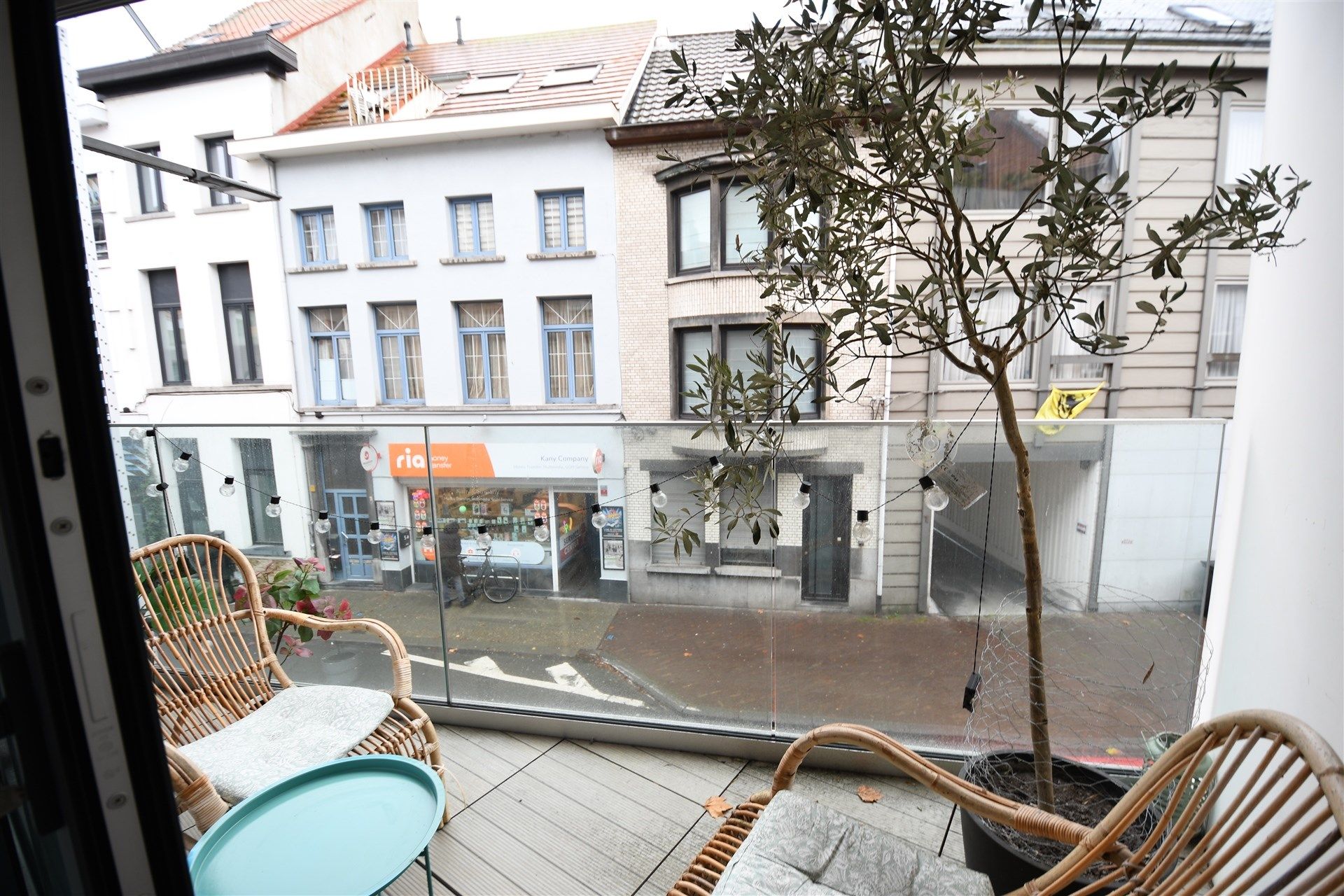 Centraal gelegen appartement met 2 slaapkamers en terras in  foto 12