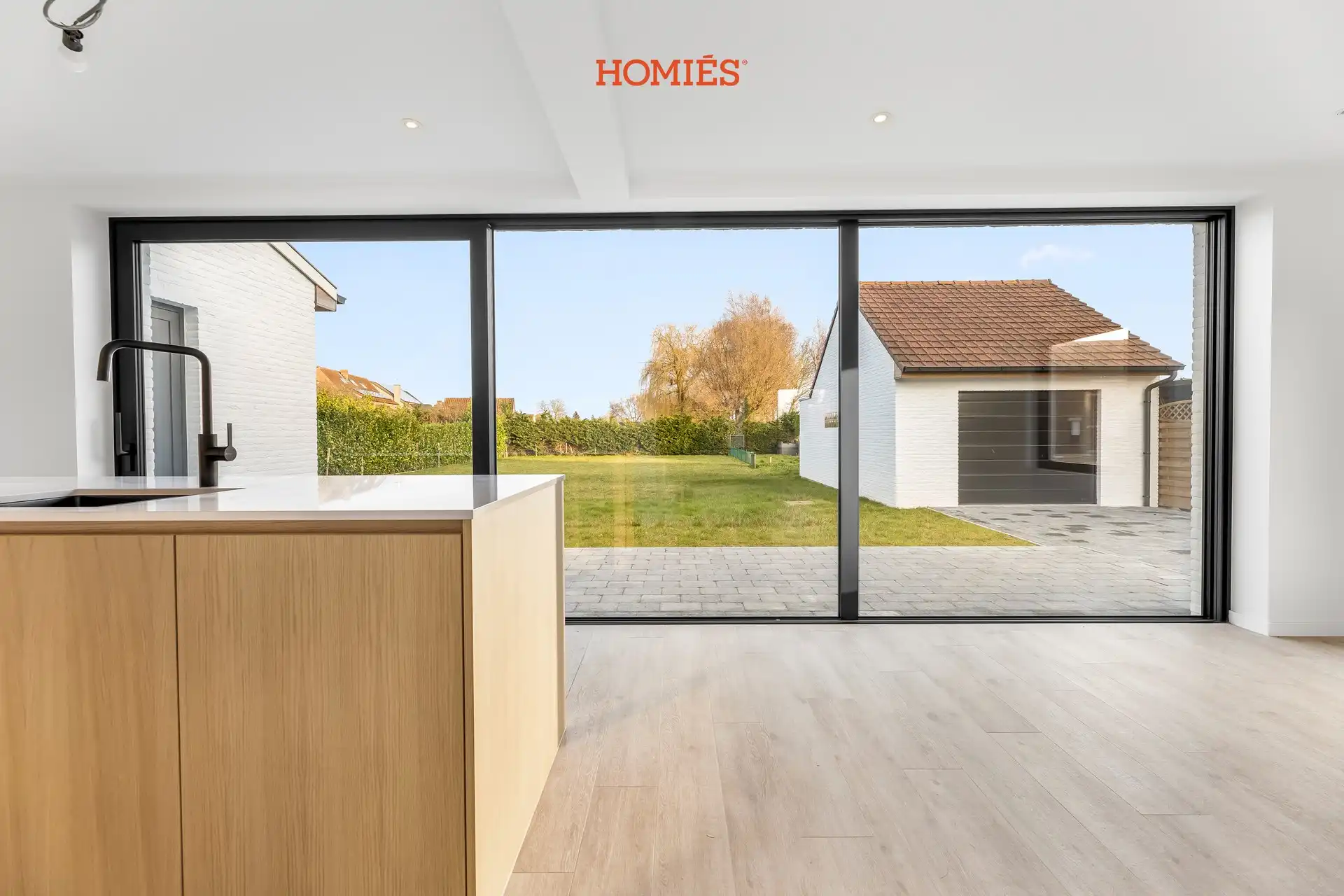 Volledig gerenoveerde woning met 4 slaapkamers foto 2