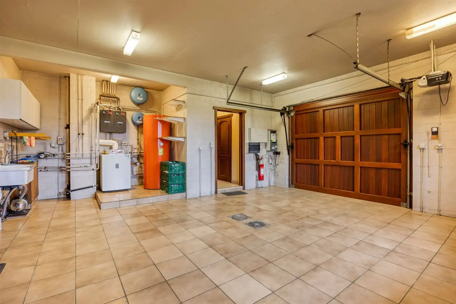 Riante open bebouwing in rustige straat foto 37