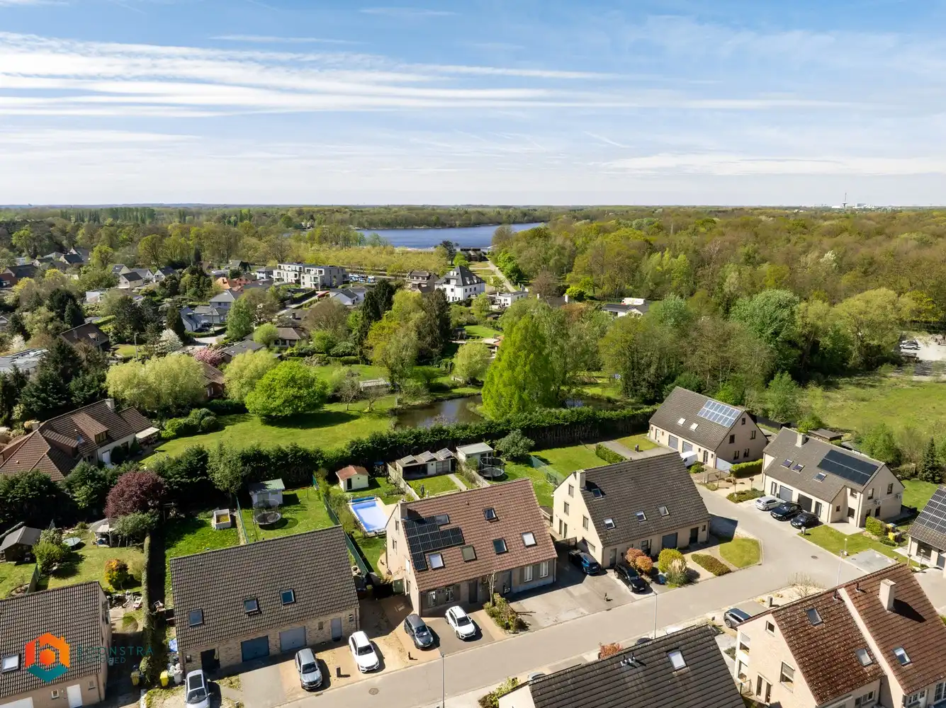 Instapklare woning met 5 slpkrs, zwembad en leuke tuin te Schiplaken foto 3