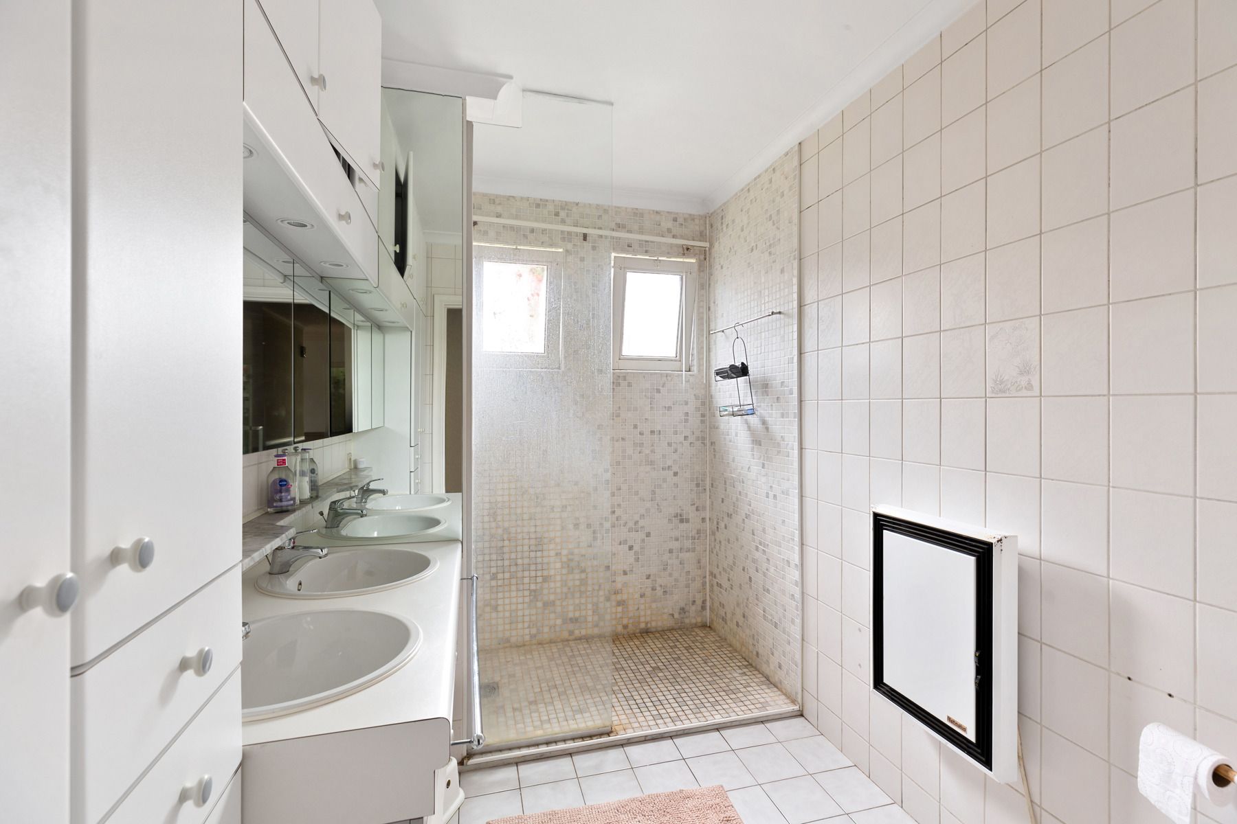 Instapklare woning met tuin in rustige wijk Aartselaar foto 5
