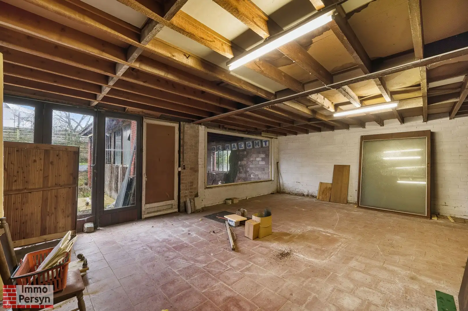 Strategisch gelegen projectgrond met ruime loods en veel potentieel foto 22