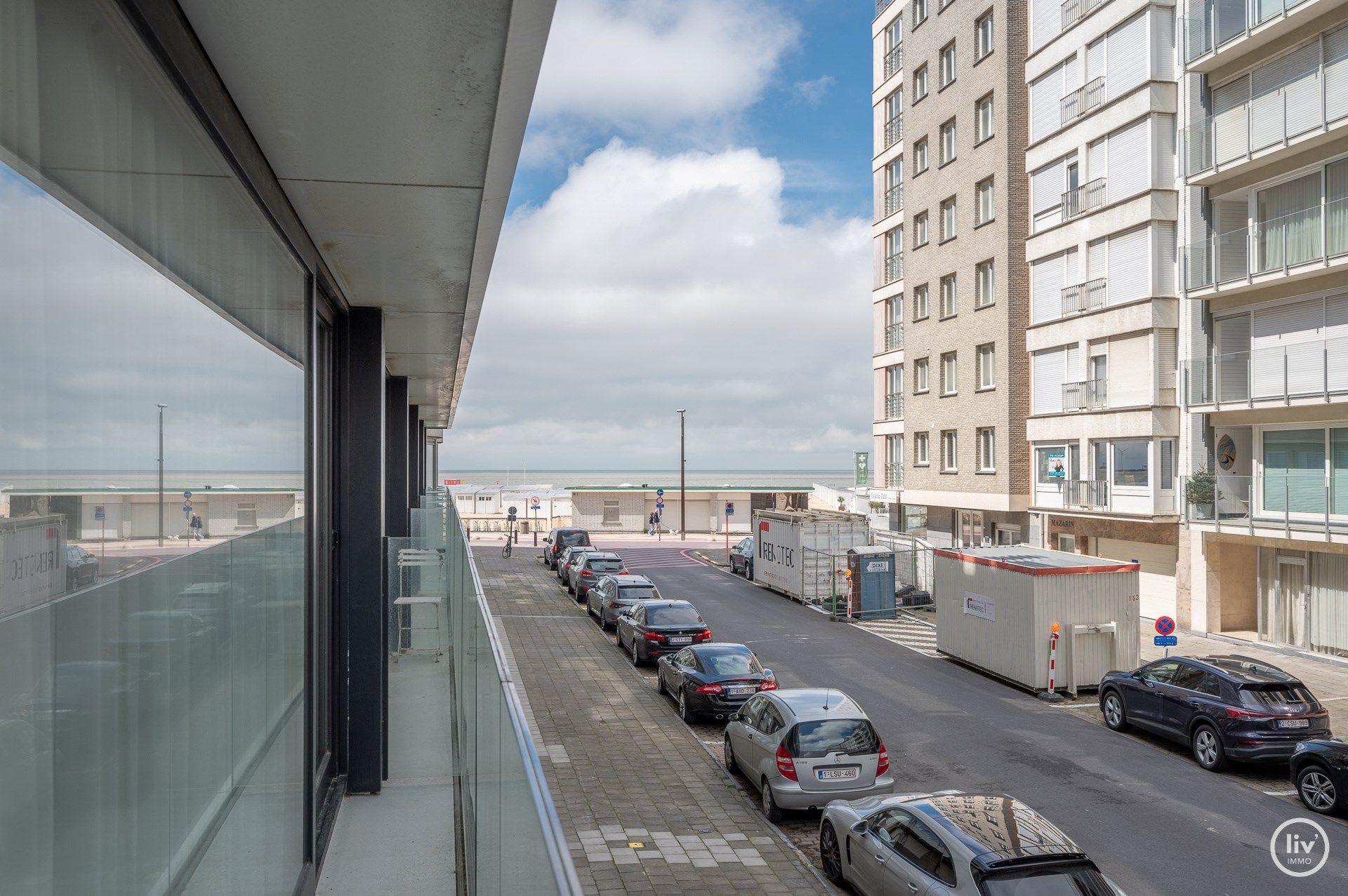 Recent appartement met 2 volwaardige slaapkamers en een zijdelings zeezicht gelegen op enkele meters van het strand nabij het Rubensplein.  foto 6