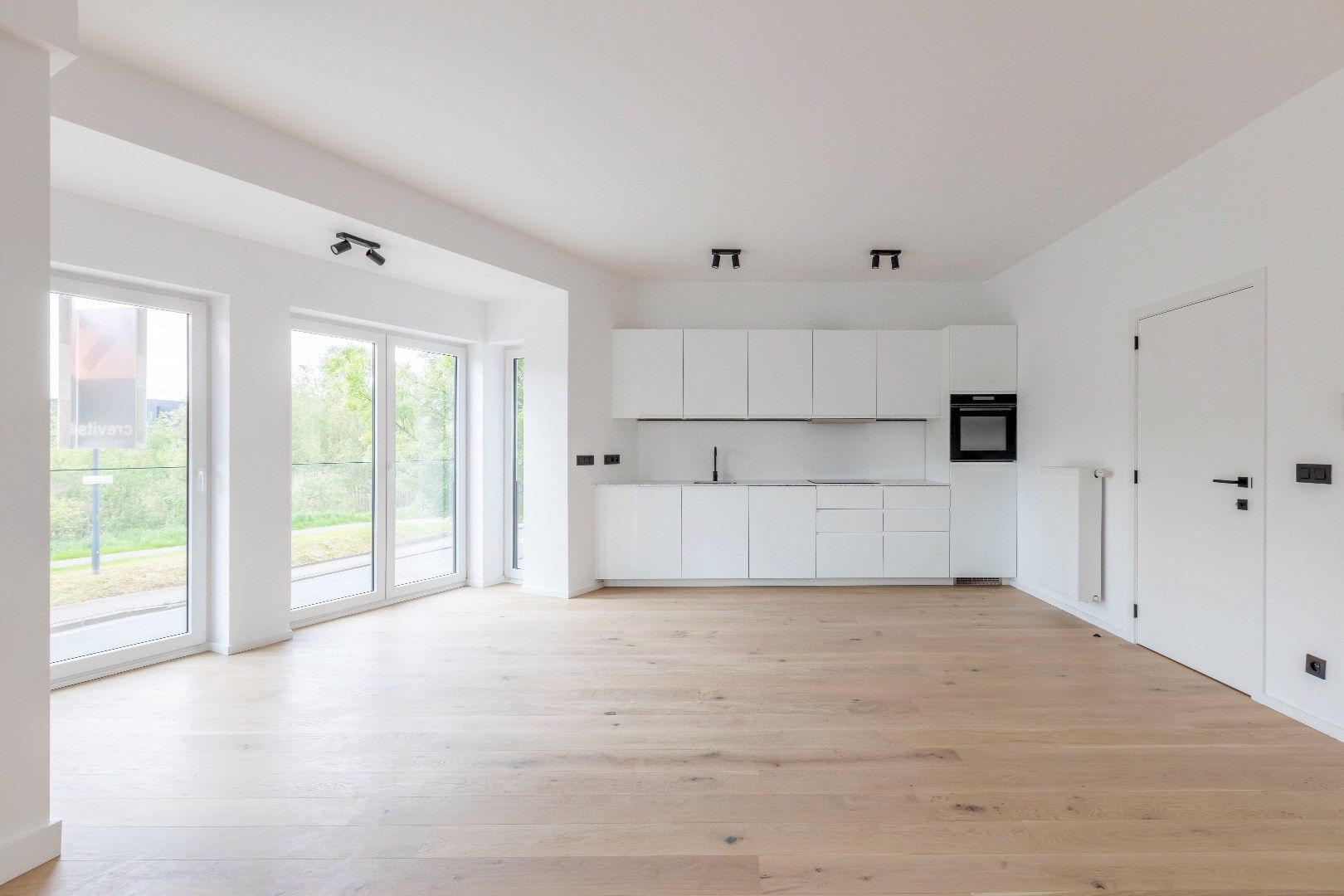 Prachtig gerenoveerd 3 slaapkamer appartement nabij Gent centrum foto 3