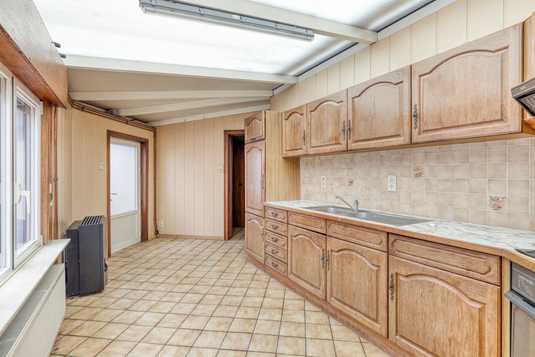 Te renoveren woning met zuidgerichte tuin foto 10