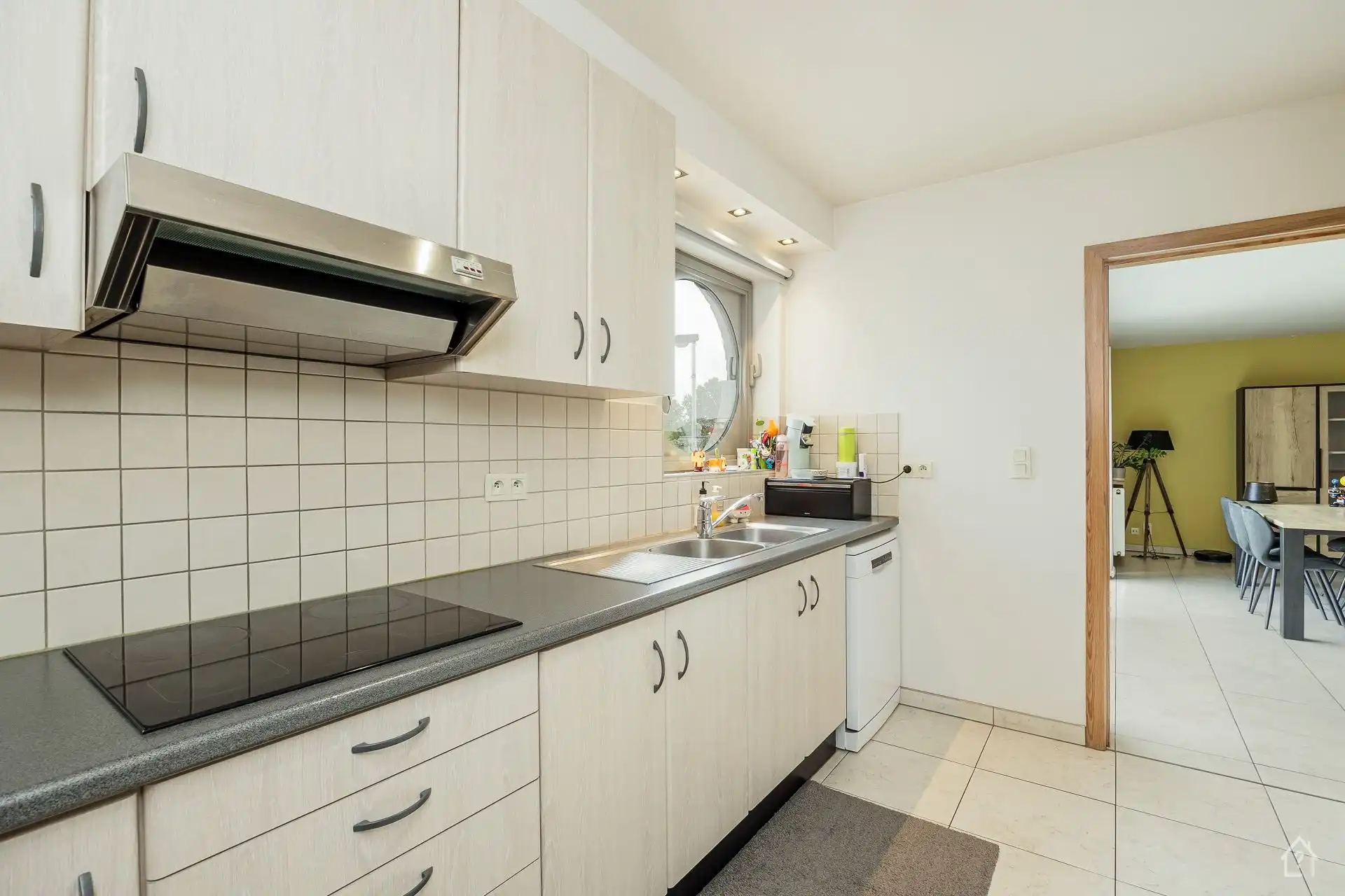 Ruim 2 slaapkamer appartement foto 5