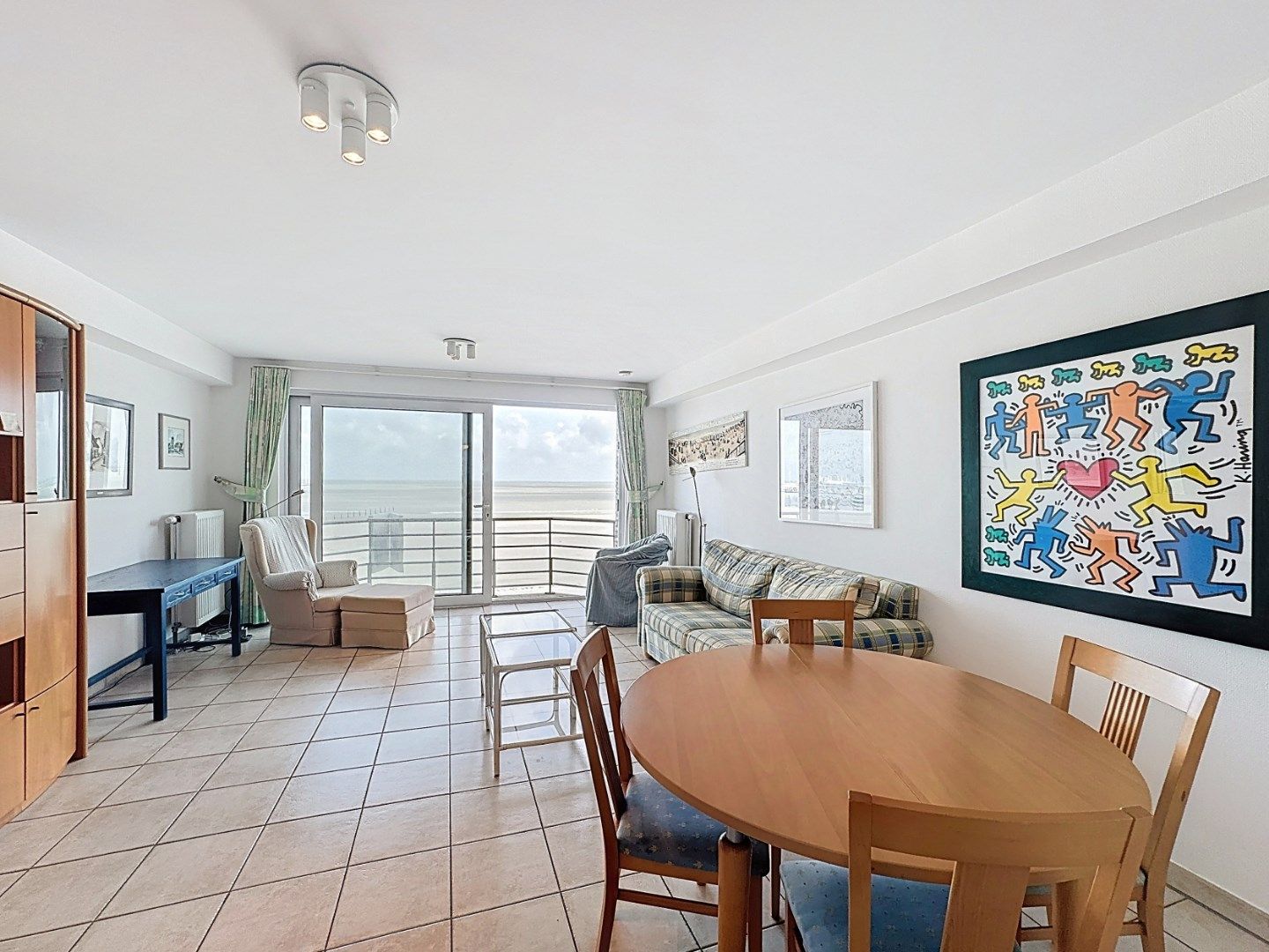 Centraal gelegen appartement met FRONTAAL ZEEZICHT foto 2