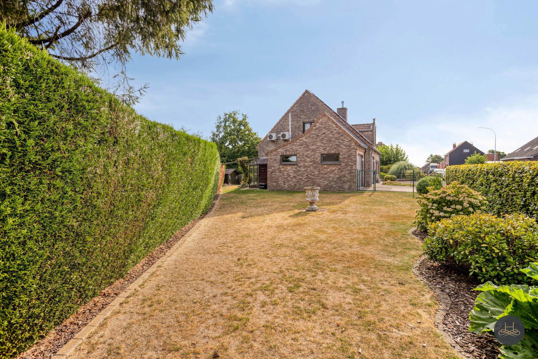 Ruime, energiezuinige woning met gezellige tuin. foto 28