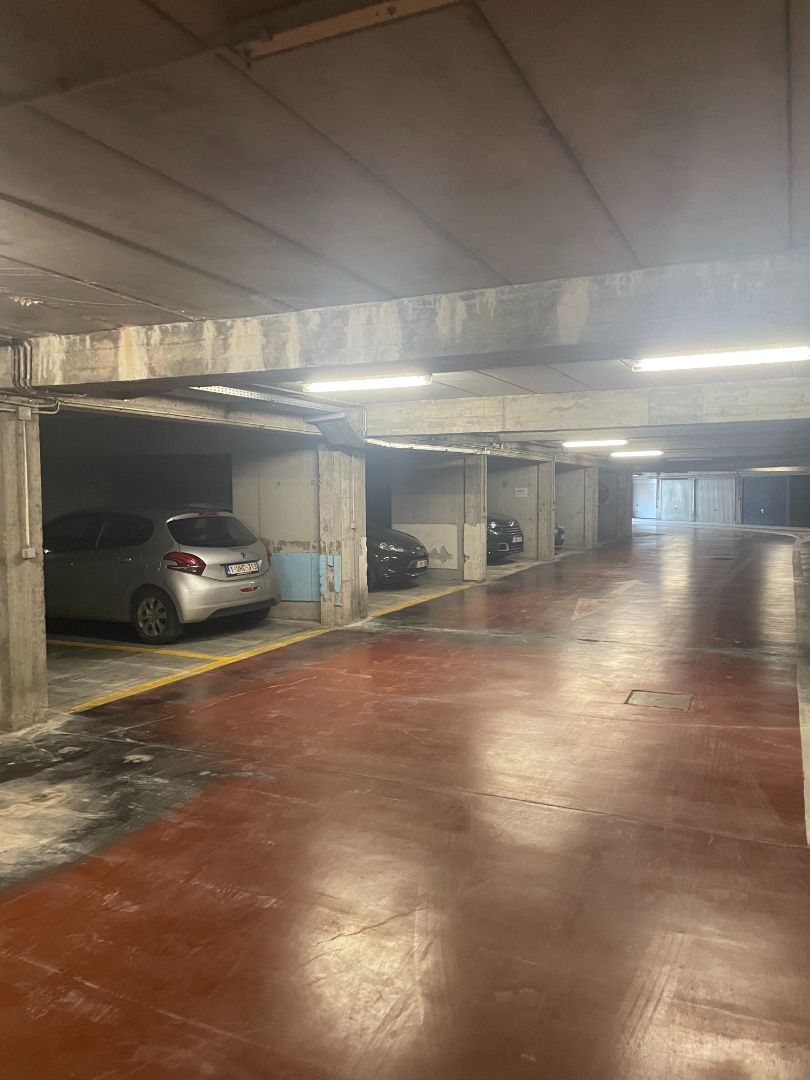 Parkeerplaats te koop foto 4