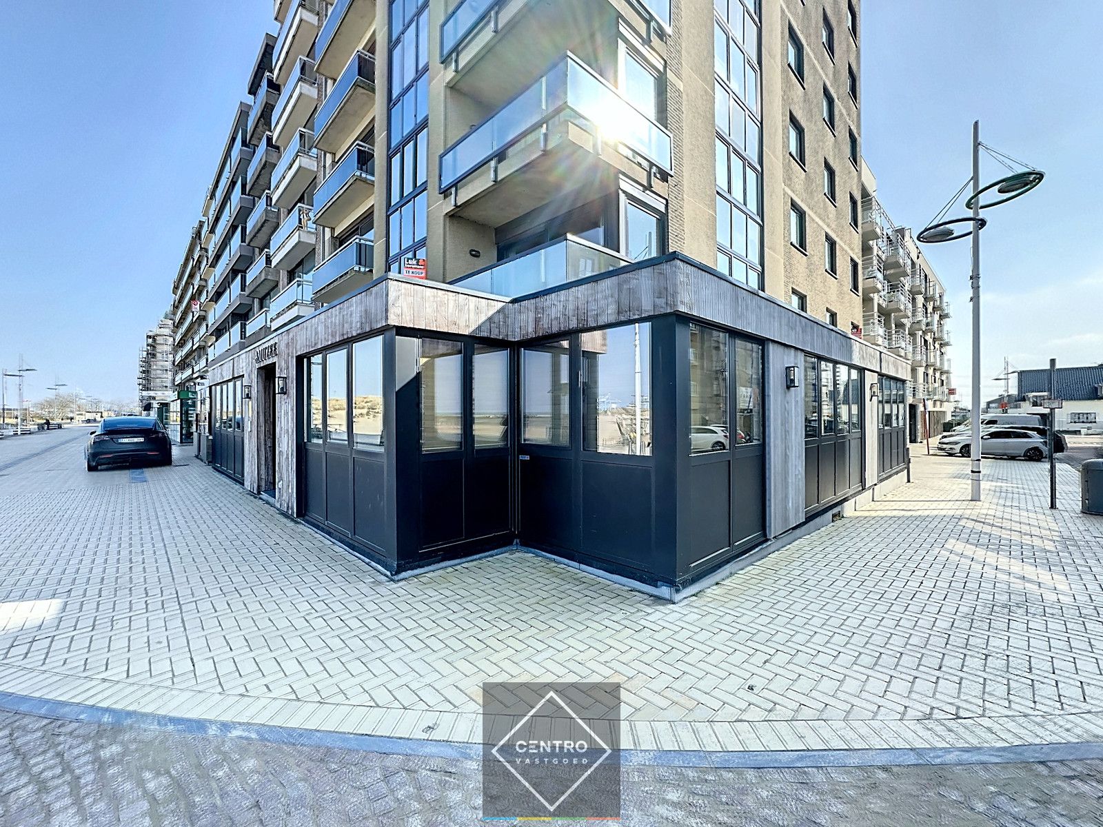 Uniek & exclusief aanbod: Volledig geïnstalleerd HANDELSPAND (restaurant/brasserie), inclusief de VOLLEDIGE inboedel TE KOOP op de zeedijk te Zeebrugge! foto 26