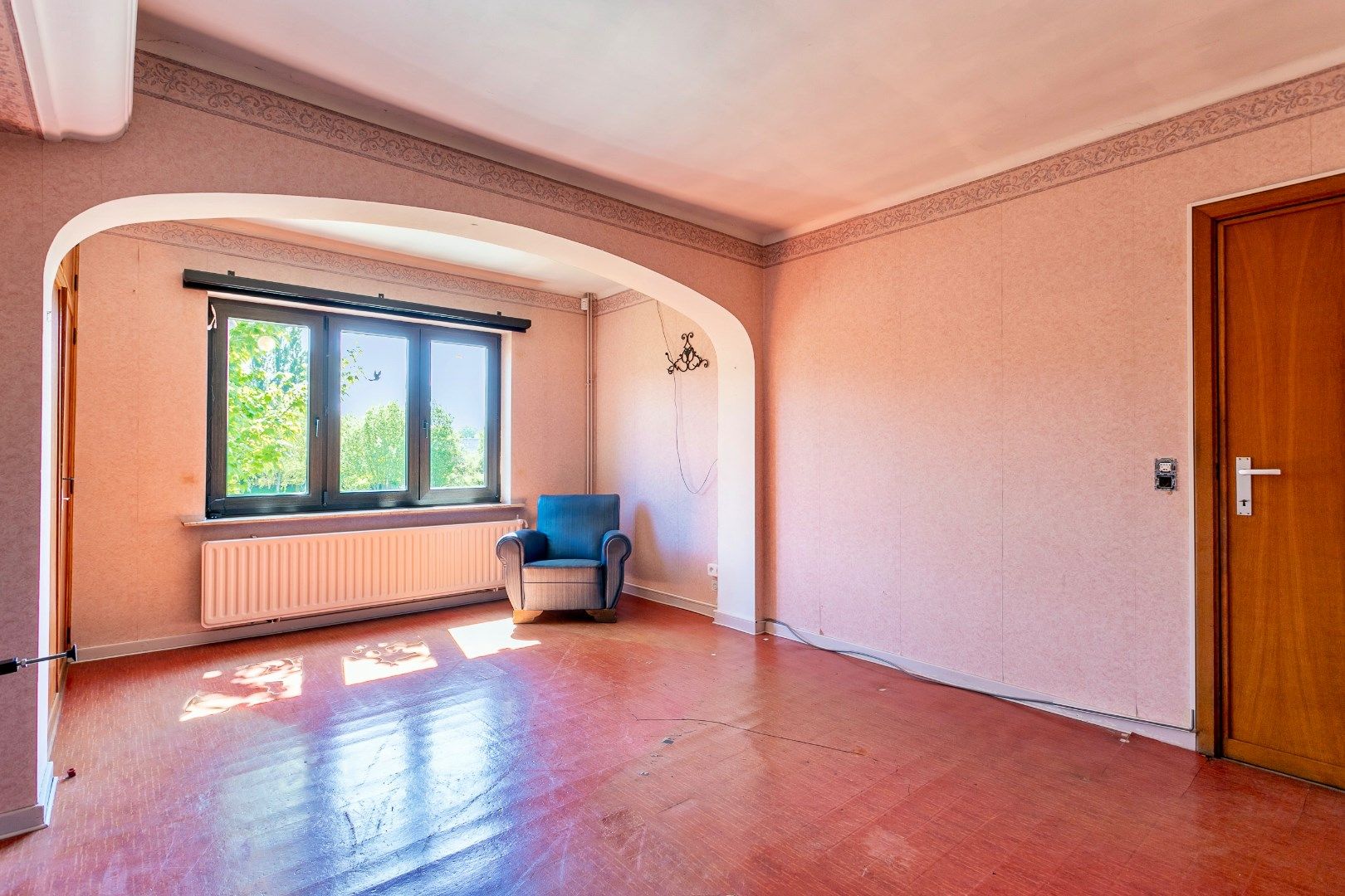 Ruime woning met 3-4 slpk, garage en tuin. foto 18