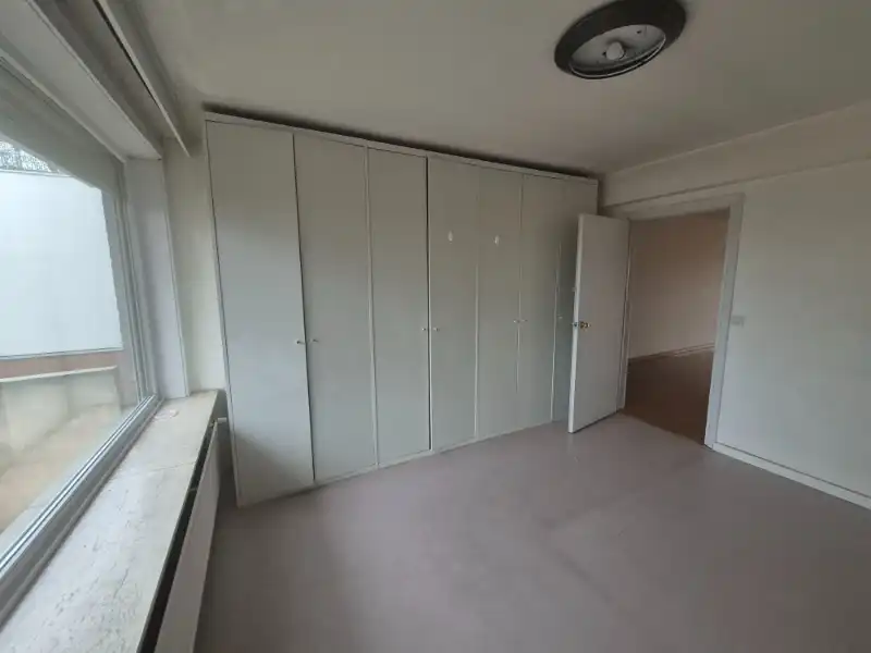 Te huur te Roeselare : appartement met 3 slpks, terras foto 4