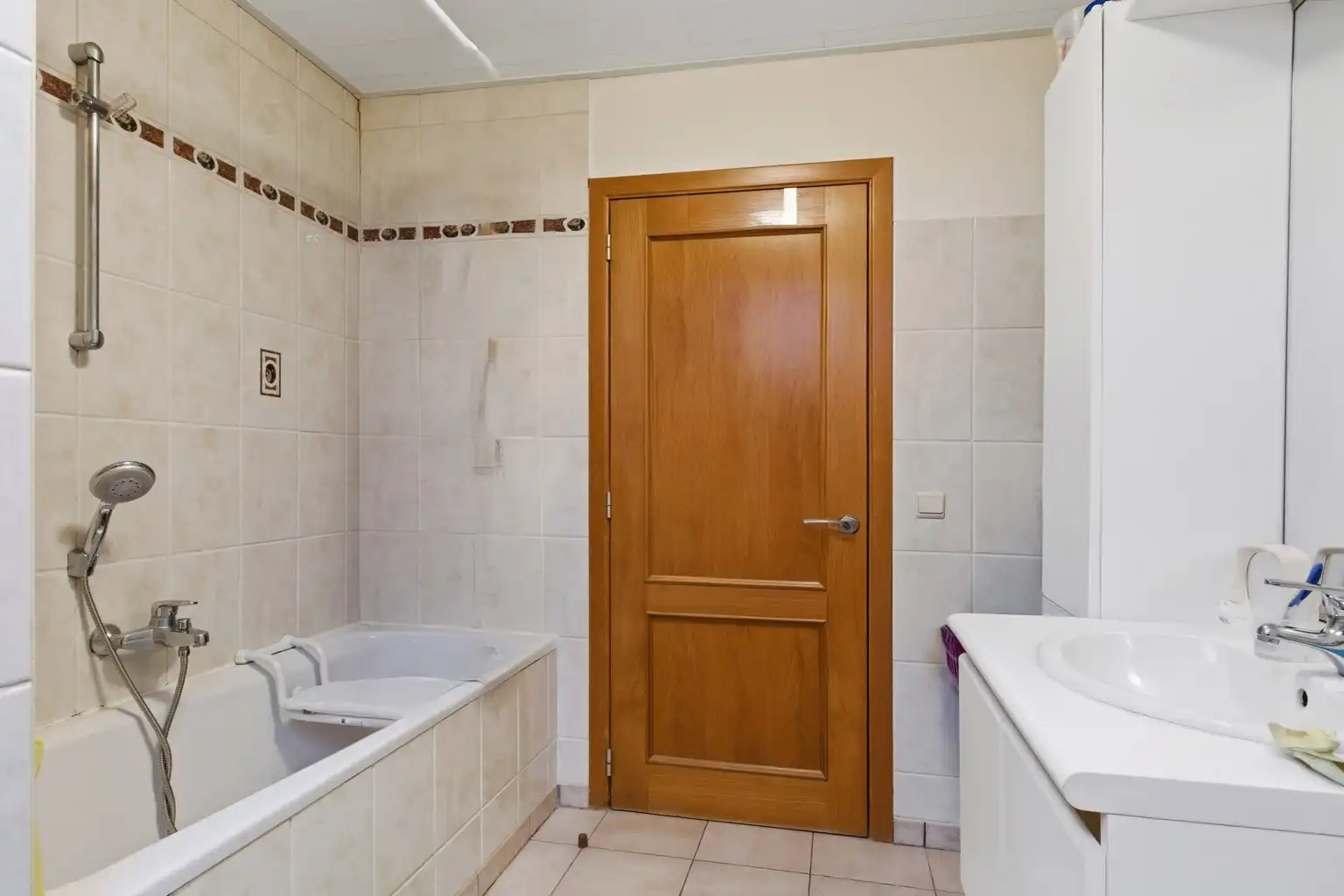 KARAKTERVOLLE WONING MET APPARTEMENT foto 23