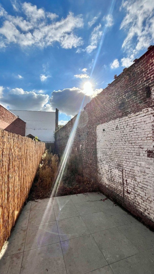 Grote woning met inpandig terras, 3 kamers, tuin,... foto 23