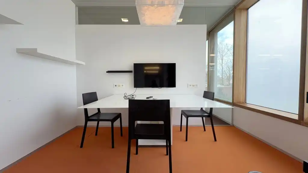 Modern kantoorgebouw te huur nabij oprit R4 in Gent foto 5
