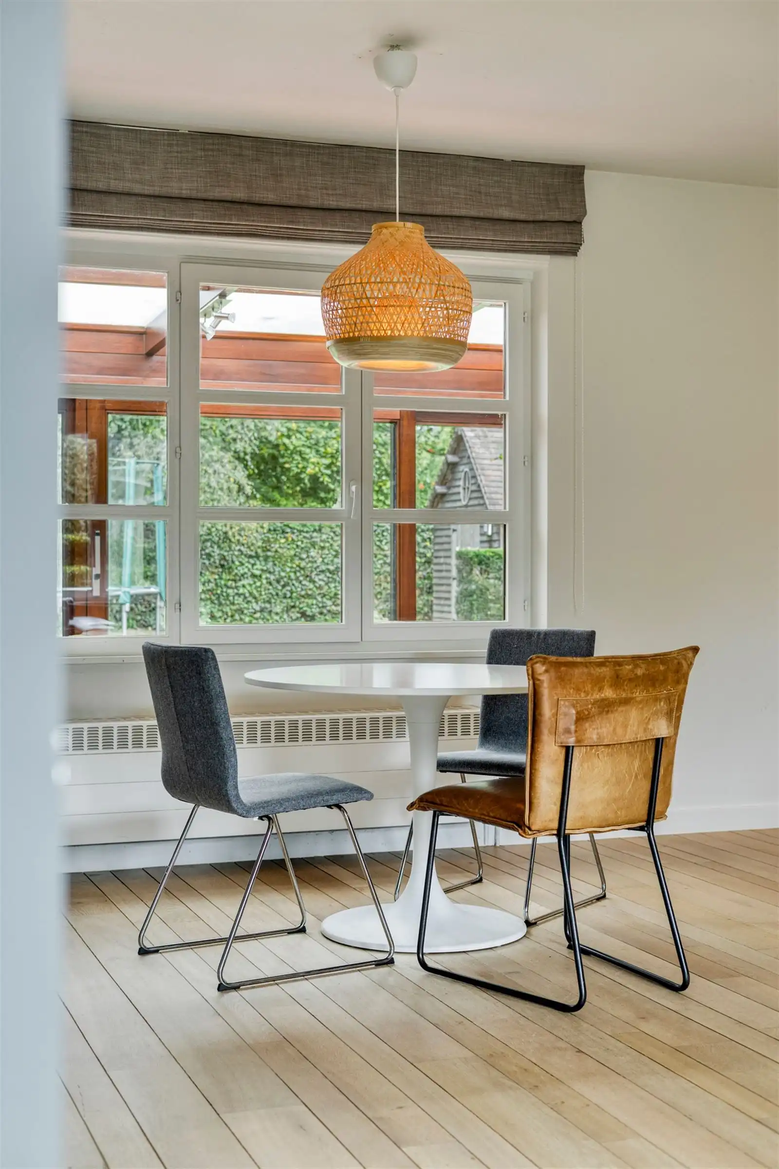 Prachtige open bebouwing met 3 slaapkamers, bureau en ruime tuin op toplocatie te Lint foto 14
