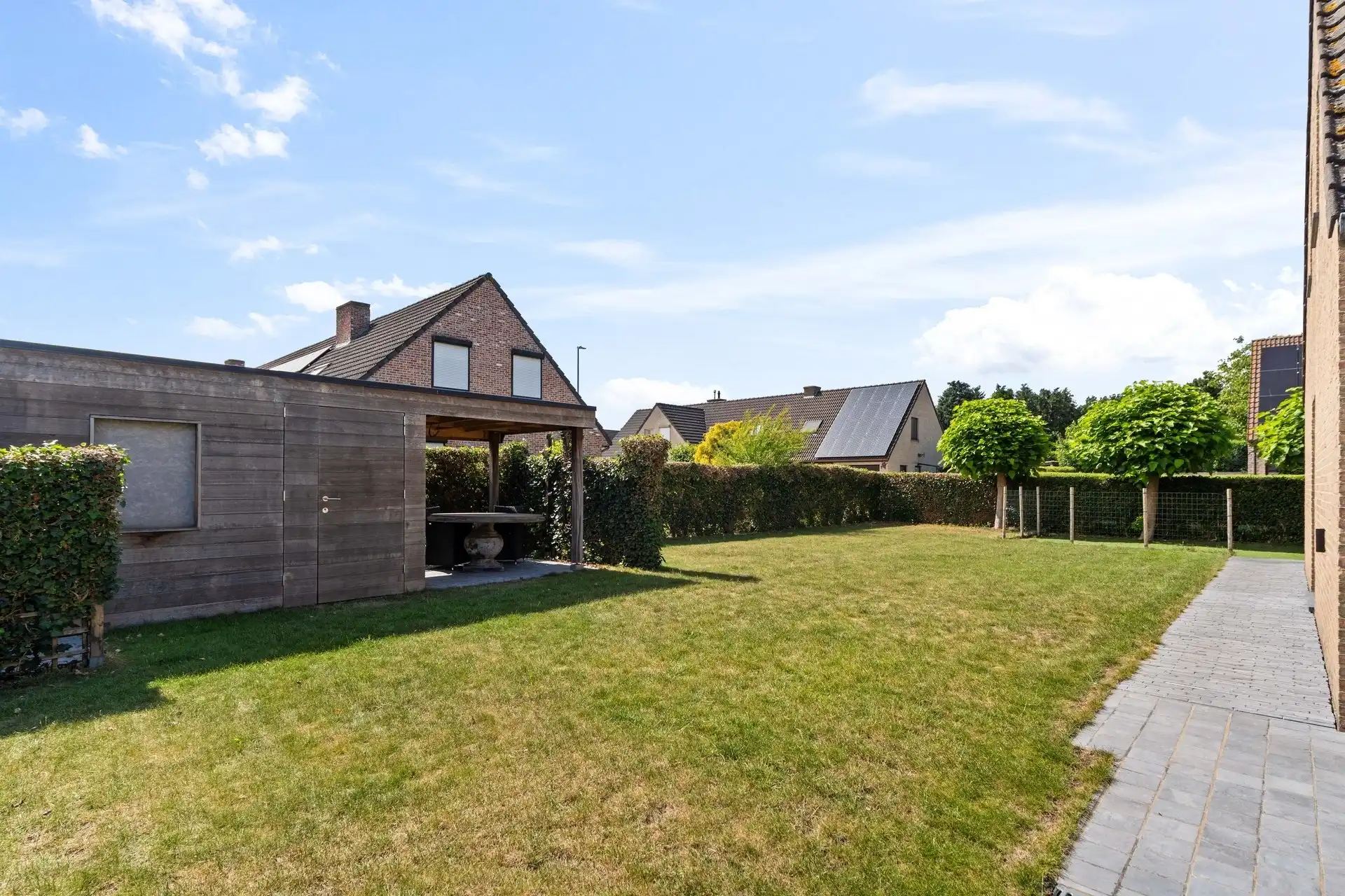 Instapklare halfopen bebouwing, met zuid-west gerichte tuin op rustige ligging te Berlare foto 12