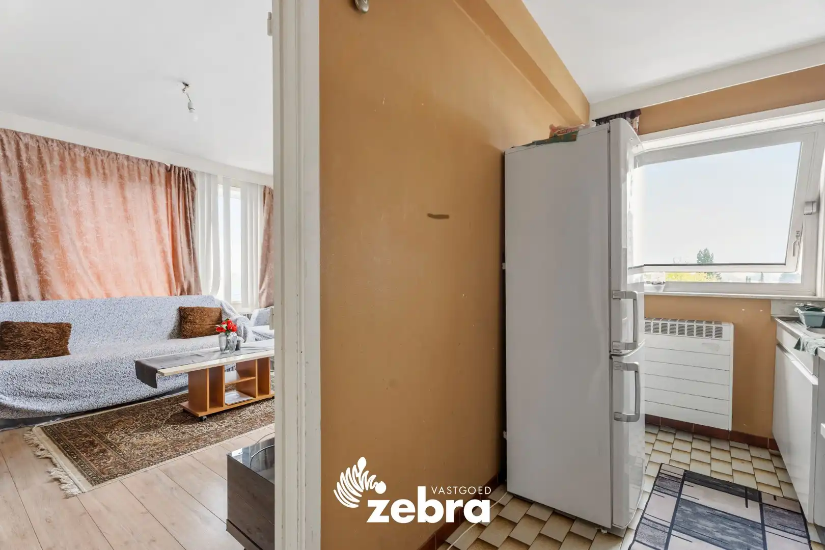 Licht op te frissen appartement op een centrale ligging te Roeselare! foto 6