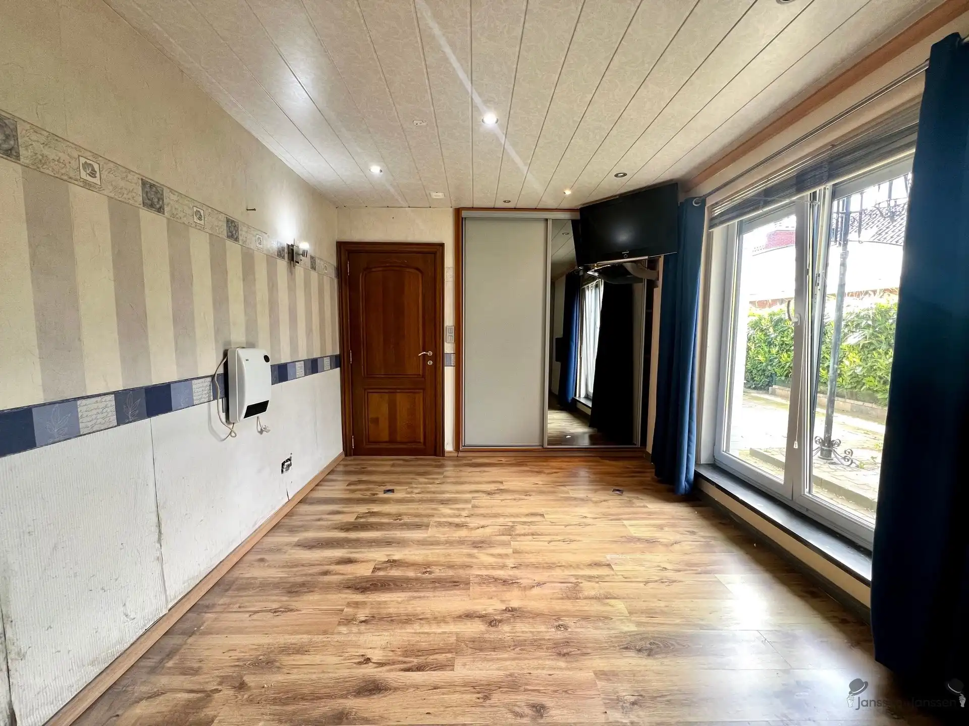 Vrijstaande bungalow met garage foto 10