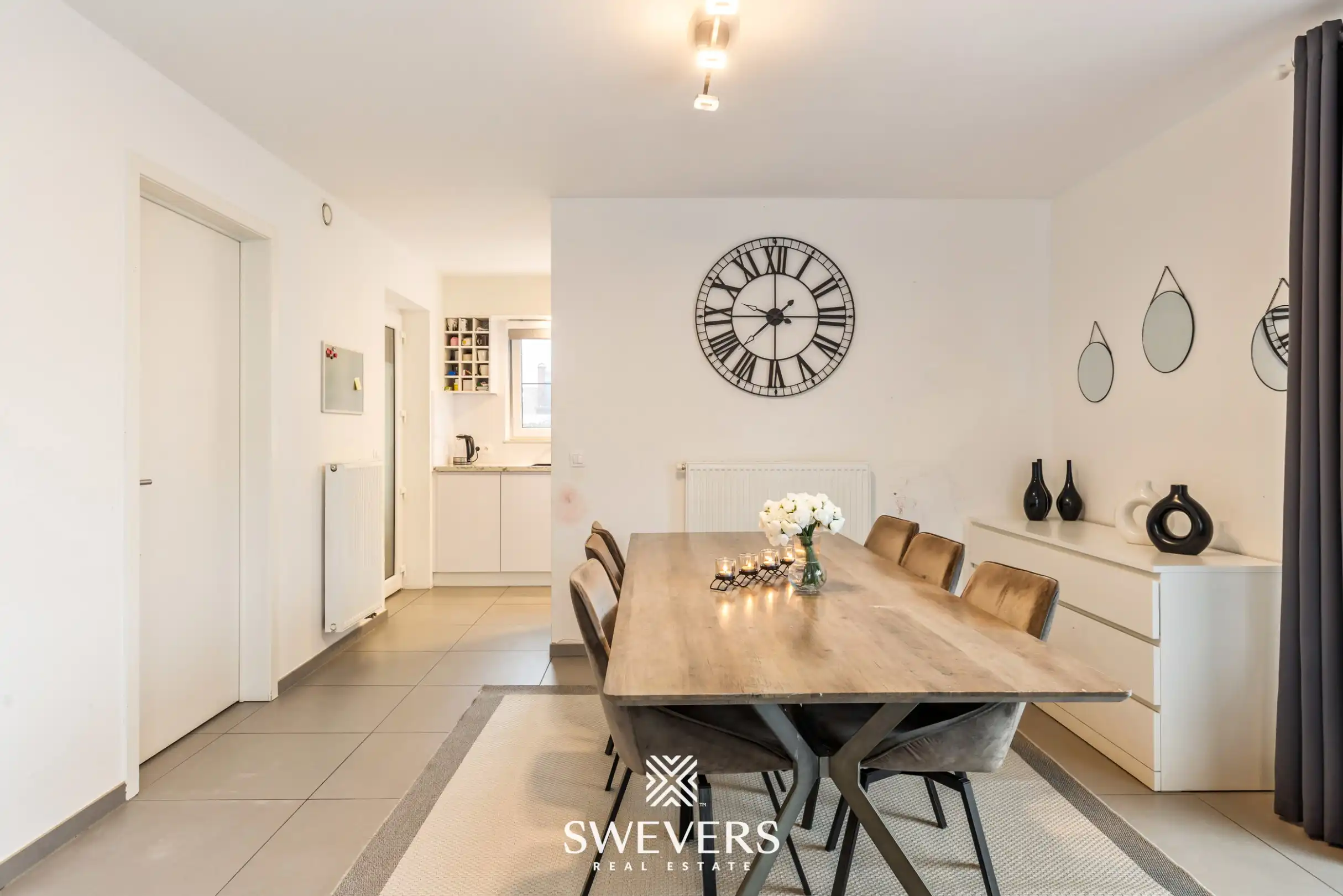 Hedendaagse, instapklare woning in doodlopende straat te Heusden-Zolder foto 5