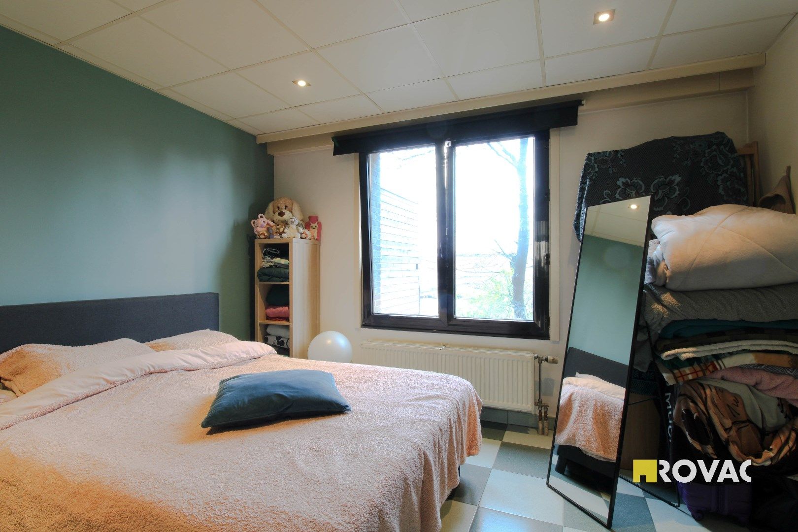 Ruim en instapklaar appartement met 2 slaapkamers! foto 8