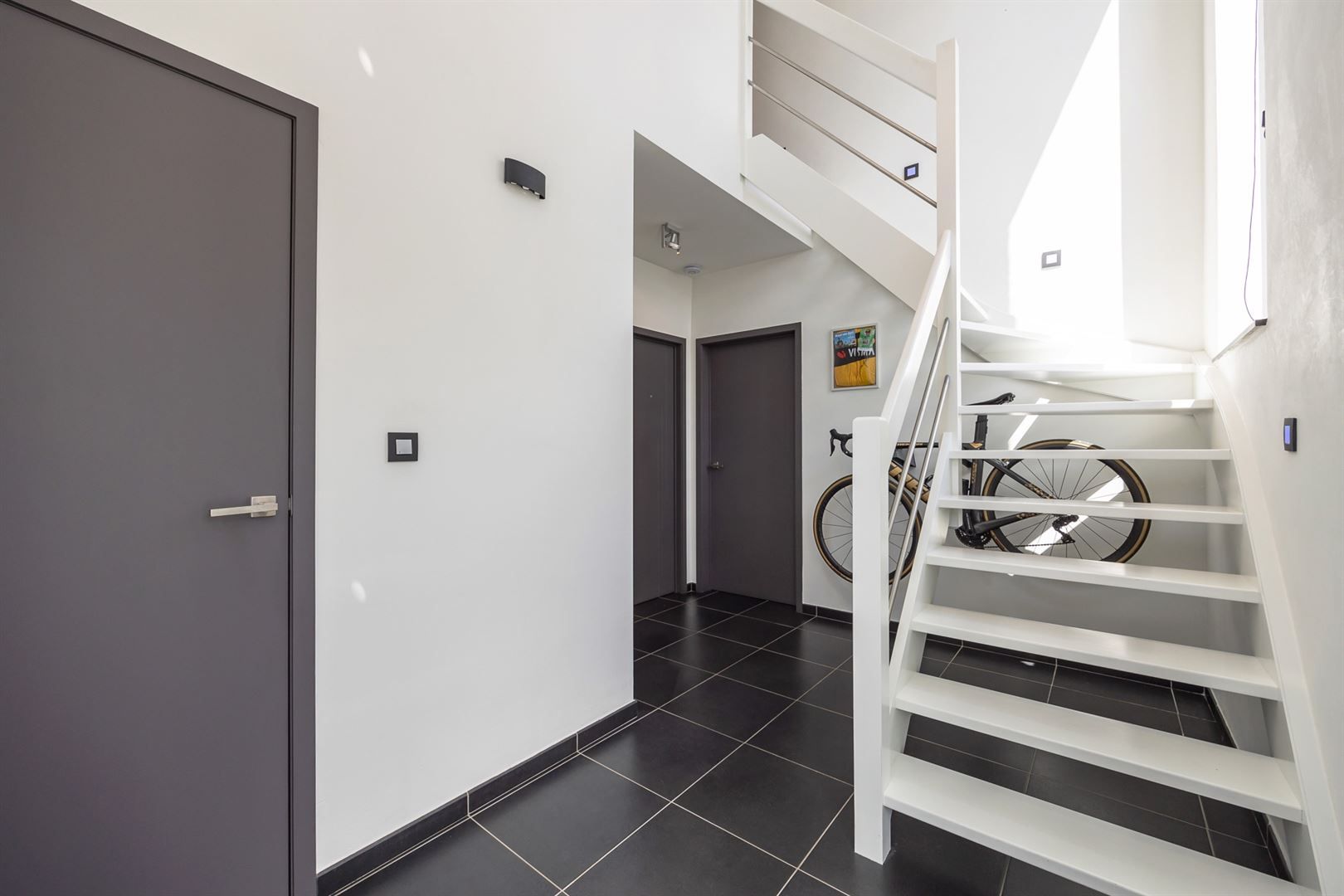 Topwoning! Ruime HOB met toffe tuin op centrale ligging! foto 4