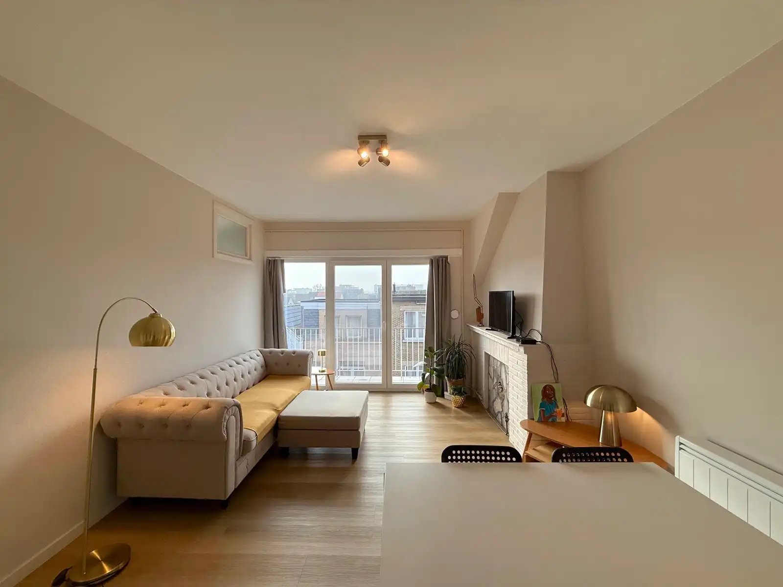 Hoofdfoto van de publicatie: Zongericht en vernieuwd appartement met 2 slpks en terras