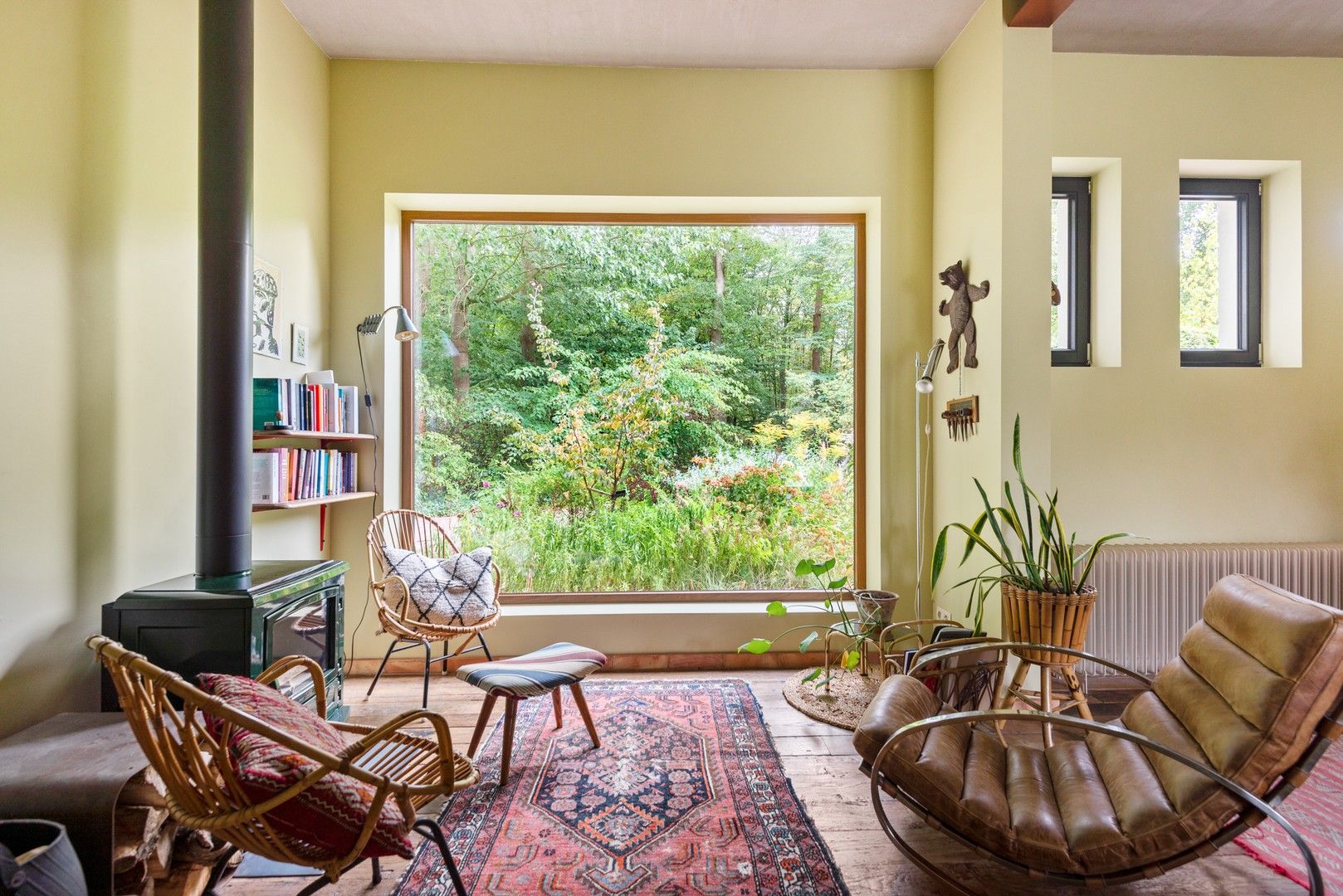 Stijlvolle, vrijstaande villa met zonnige tuin en zwemvijver foto 10