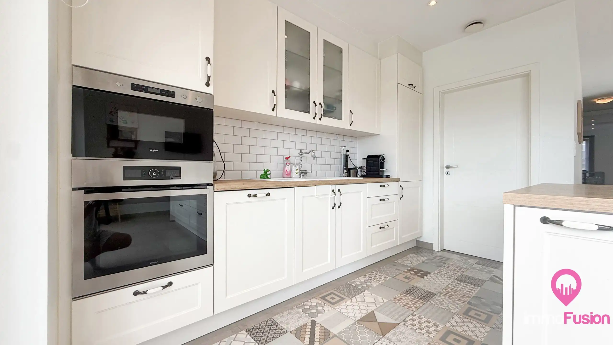 Recente instapklare BEN-woning met 4 slpks en mooie tuin! foto 13