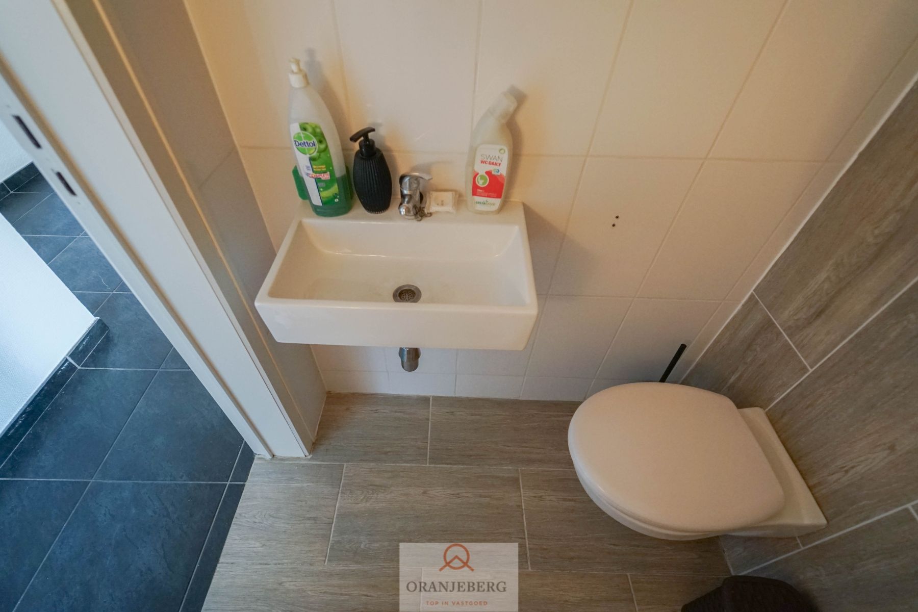 Ruim 2 slpk-appartement Frans Van Ryhovelaan foto 17