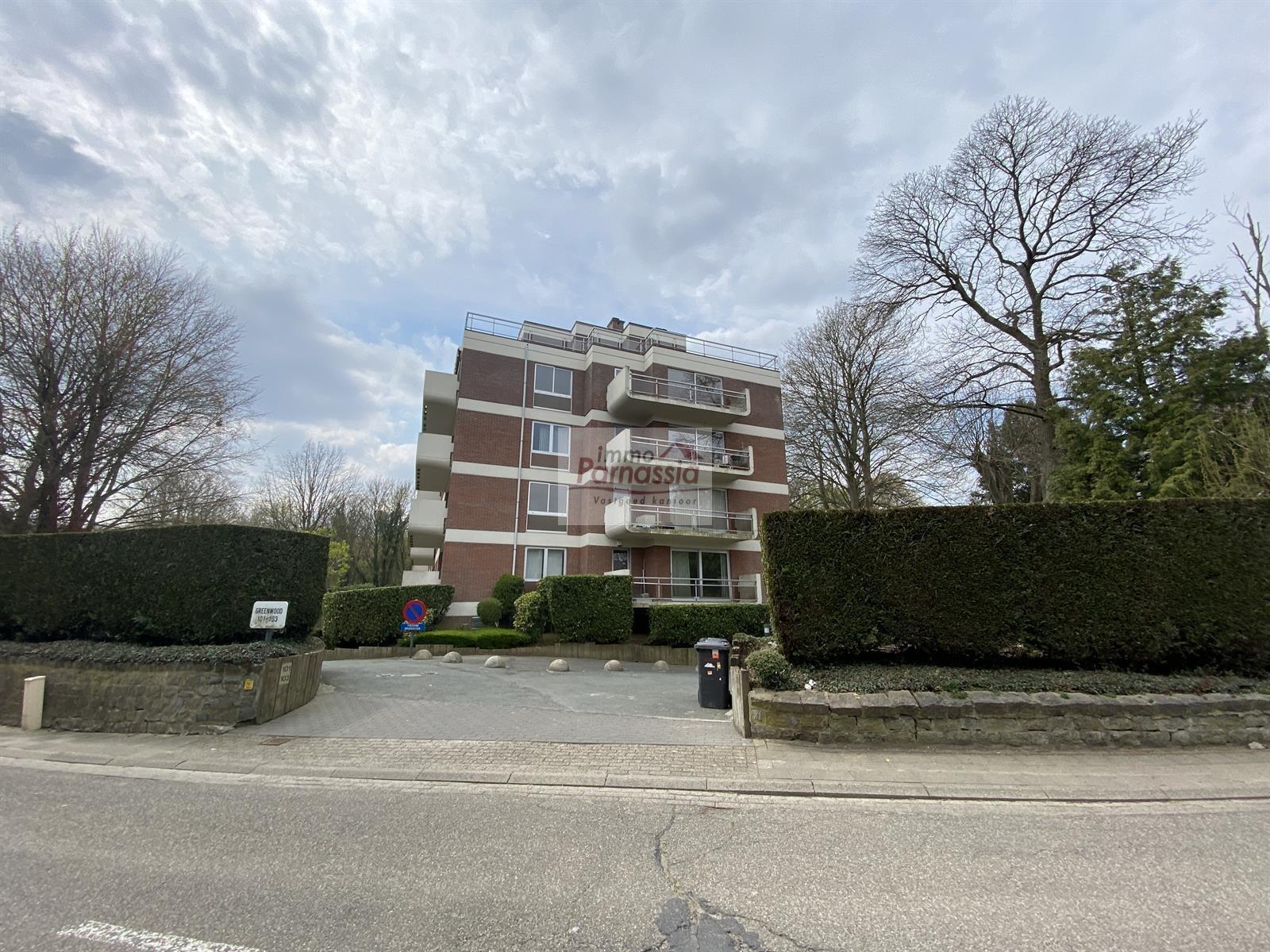 Volledig gerenoveerd appartement met gemeenschappelijke tuin foto 5