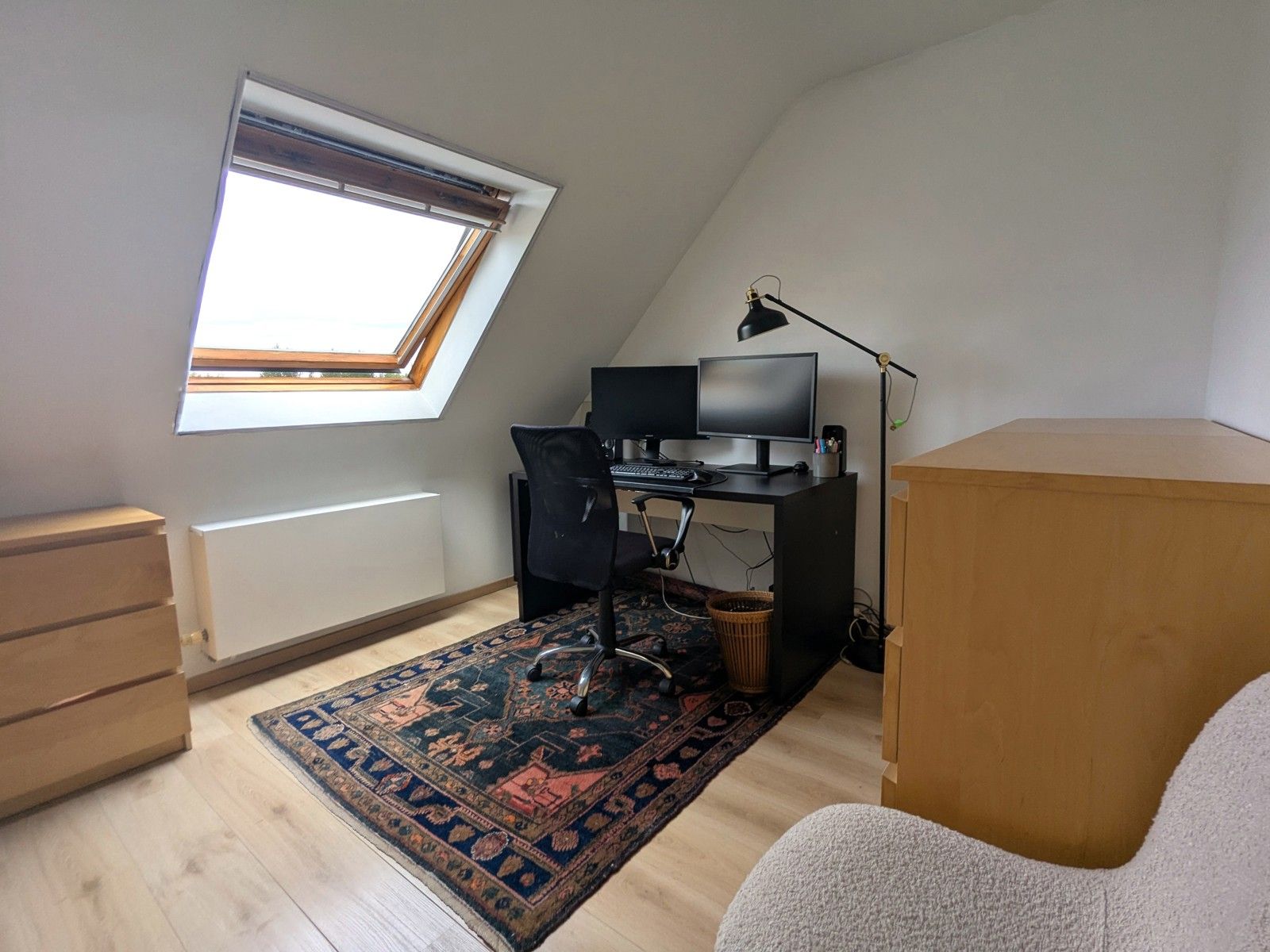 Prachtig appartement zonder inkijk met groot terras +parking foto 12