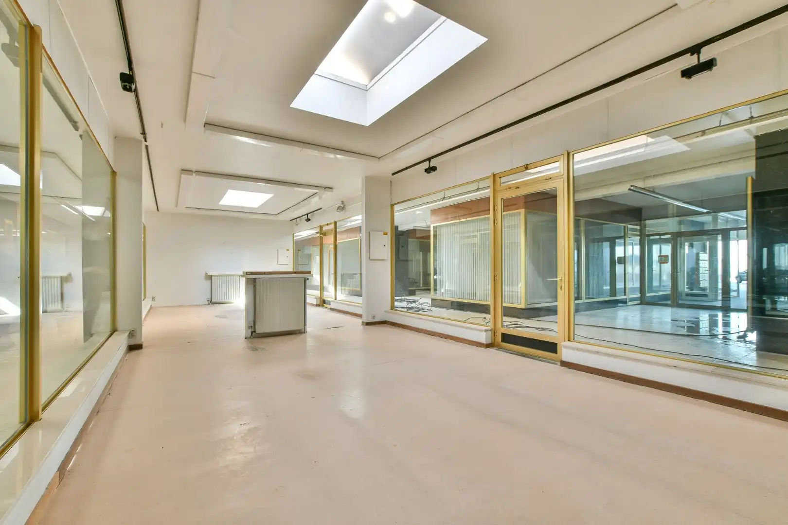 Winkelruimte op commerciële ligging te Blankenberge  foto 2