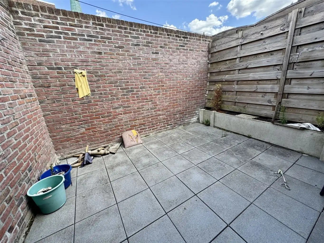 Opbrengstgebouw met twee appartementen in hartje Maaseik.  foto 10