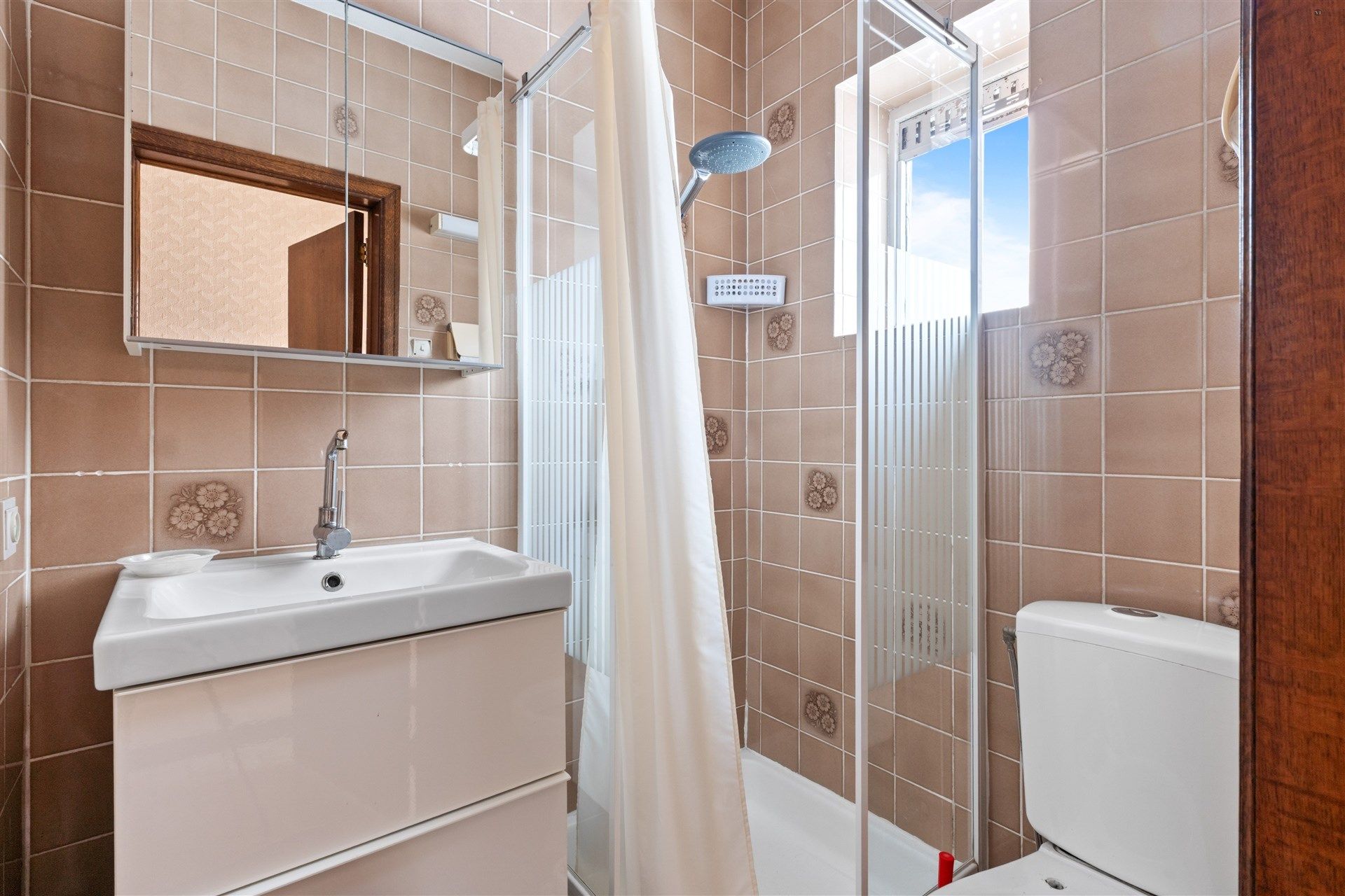 Te renoveren woning met garage in Kemzeke foto 11