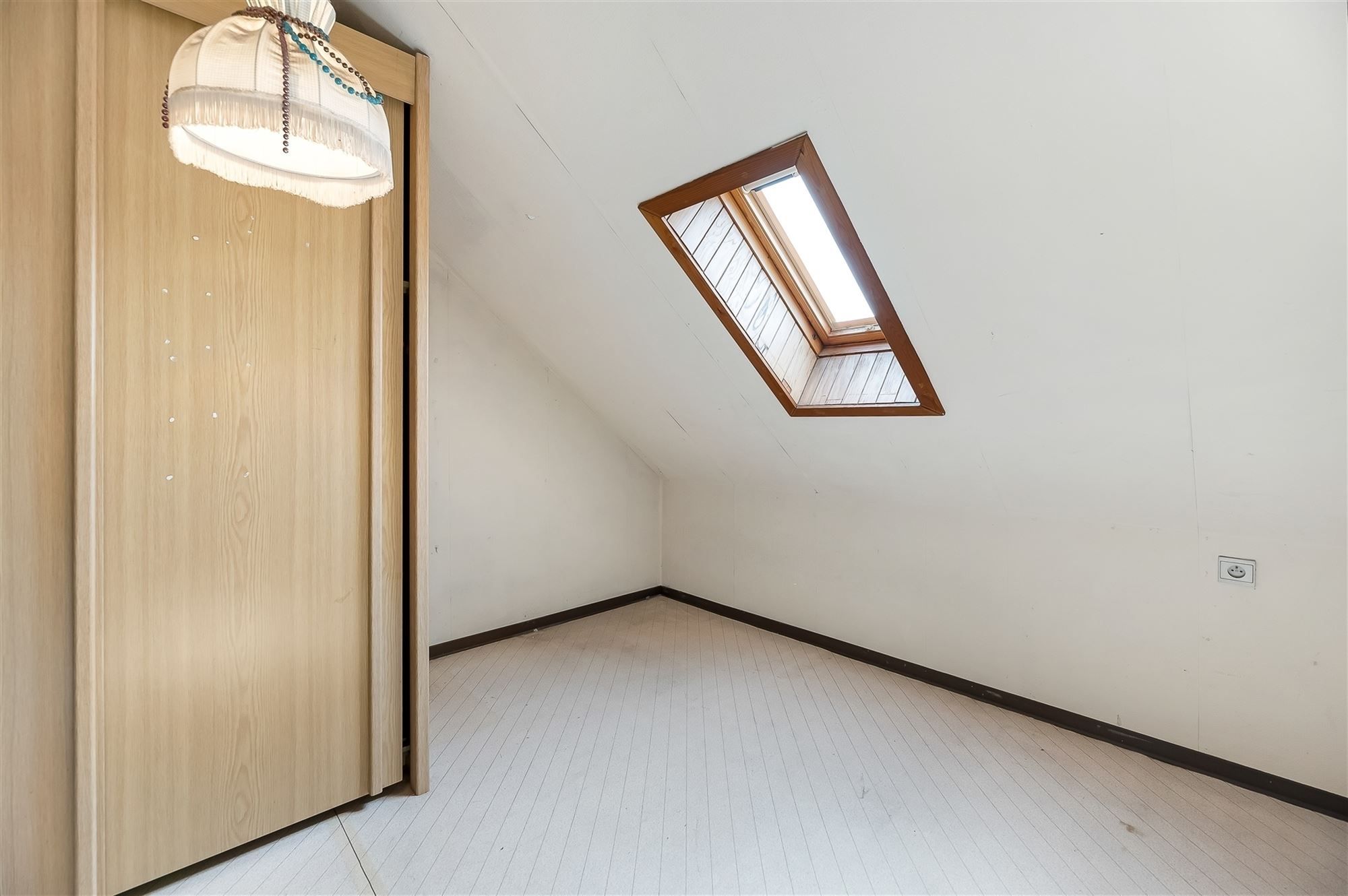 GOED ONDERHOUDEN WONING MET GARAGE EN TUIN OP IDEALE LIGGING foto 14