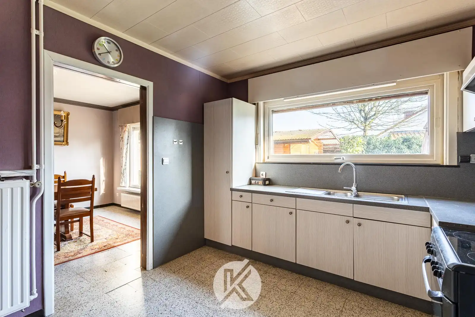 Woning in rustige wijk met renovatiepotentieel foto 9