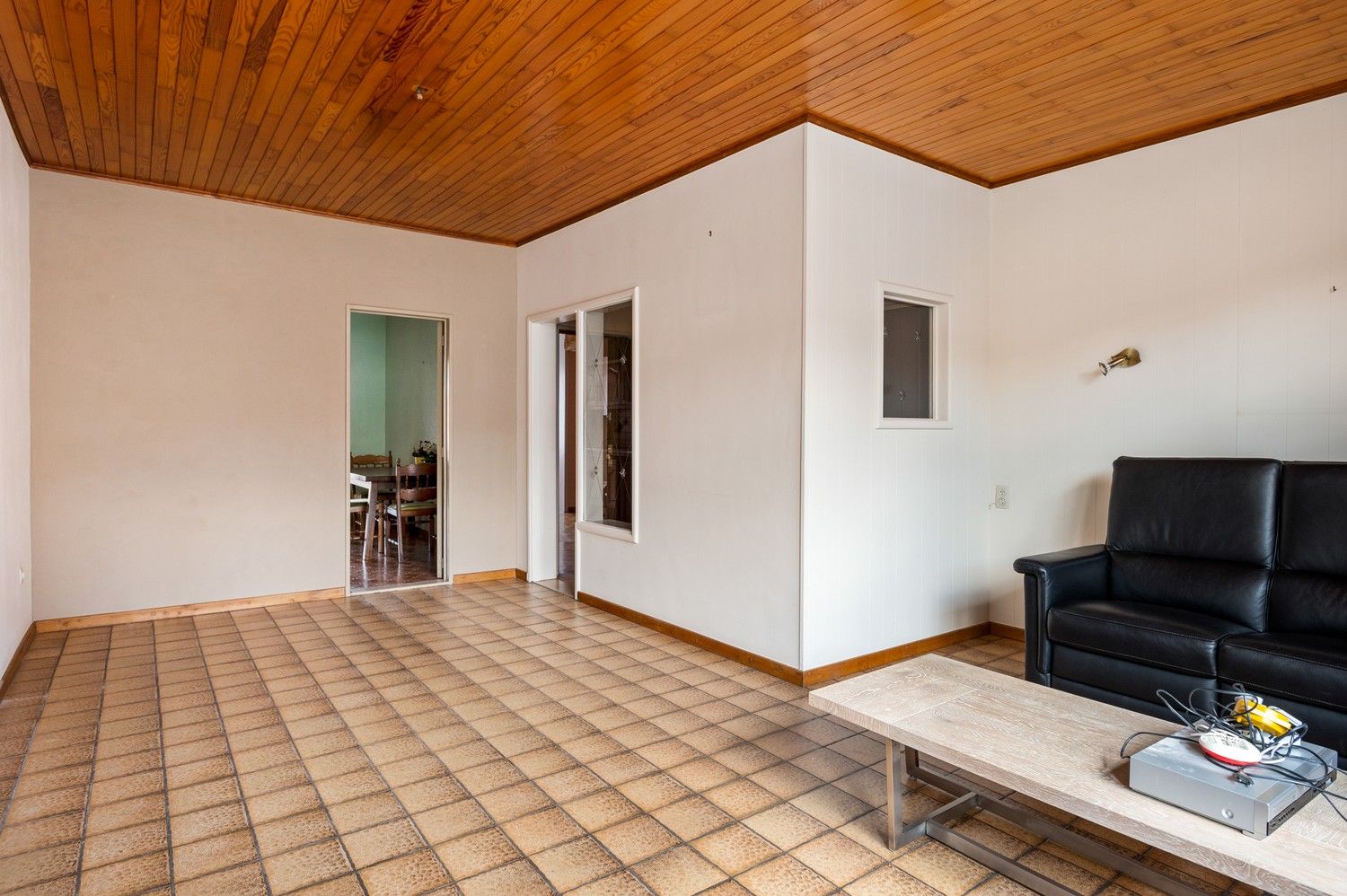 Confortawoning met 2 slaapkamers, garage en tuin in Deurne! foto 2