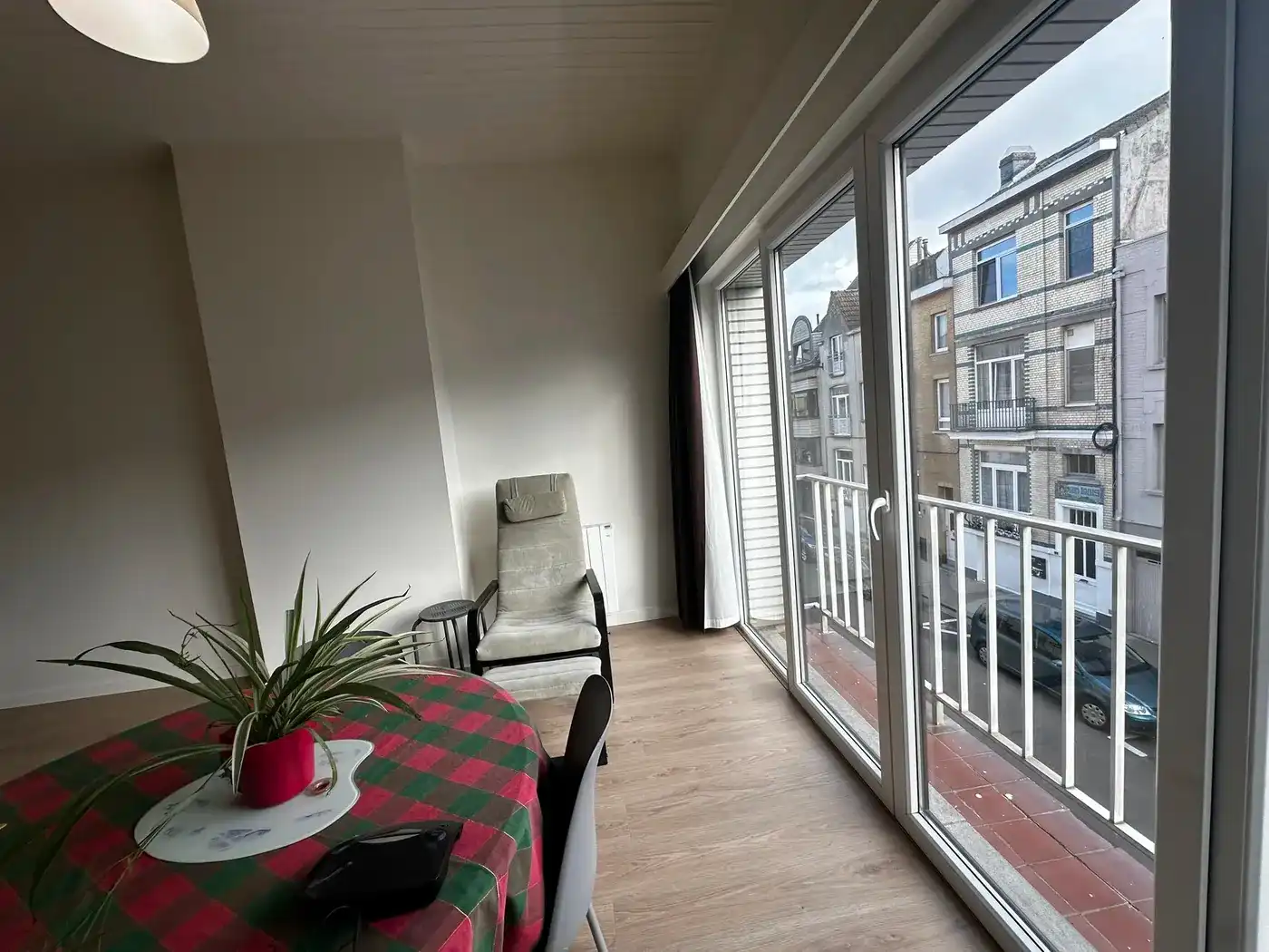 Lichtrijke studio op centrale ligging in Blankenberge foto 3