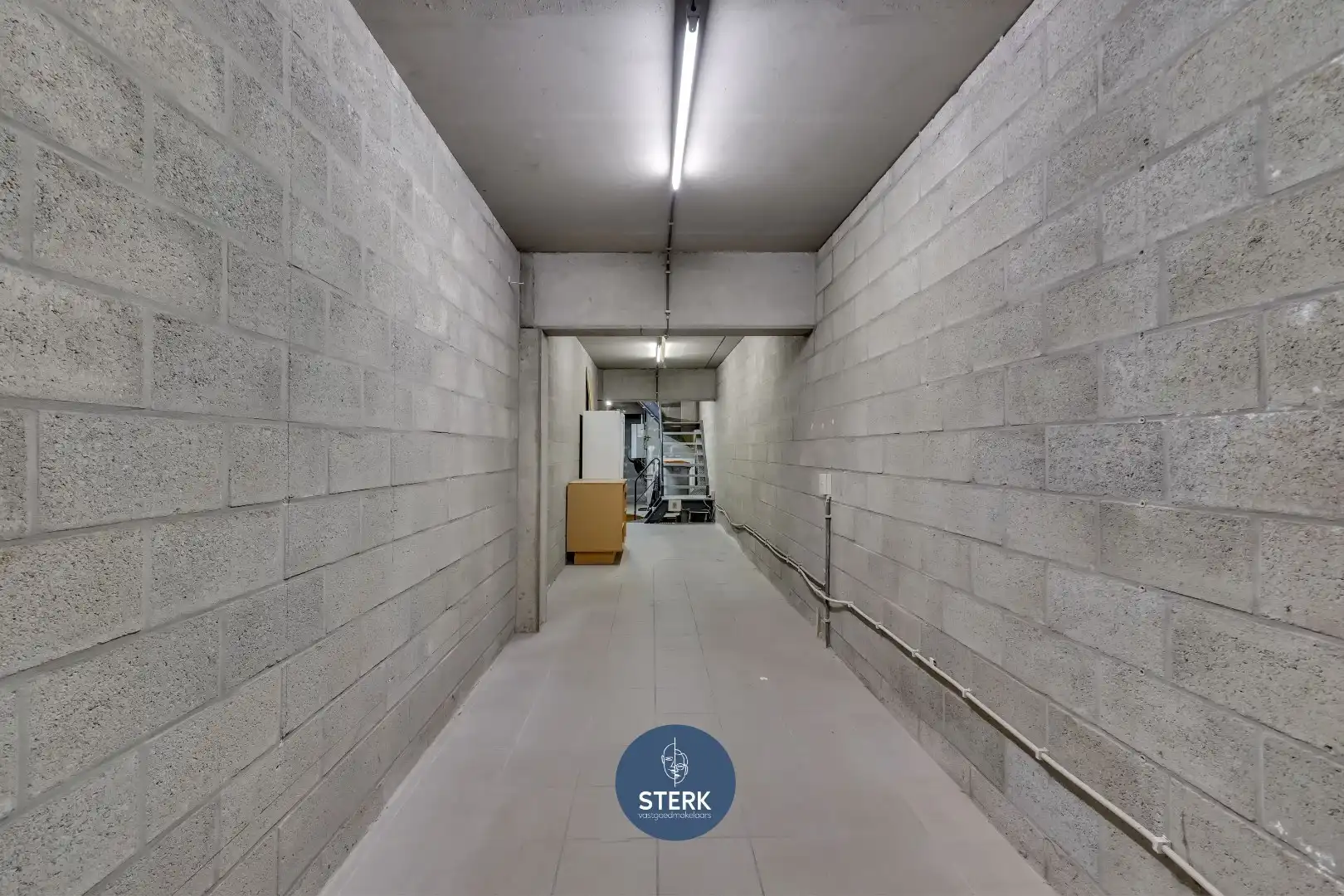 COMMERCIEEL PAND VAN 175 M² IN PASSAGE BEGAS, GELEGEN IN HARTJE LANAKEN ! foto 13