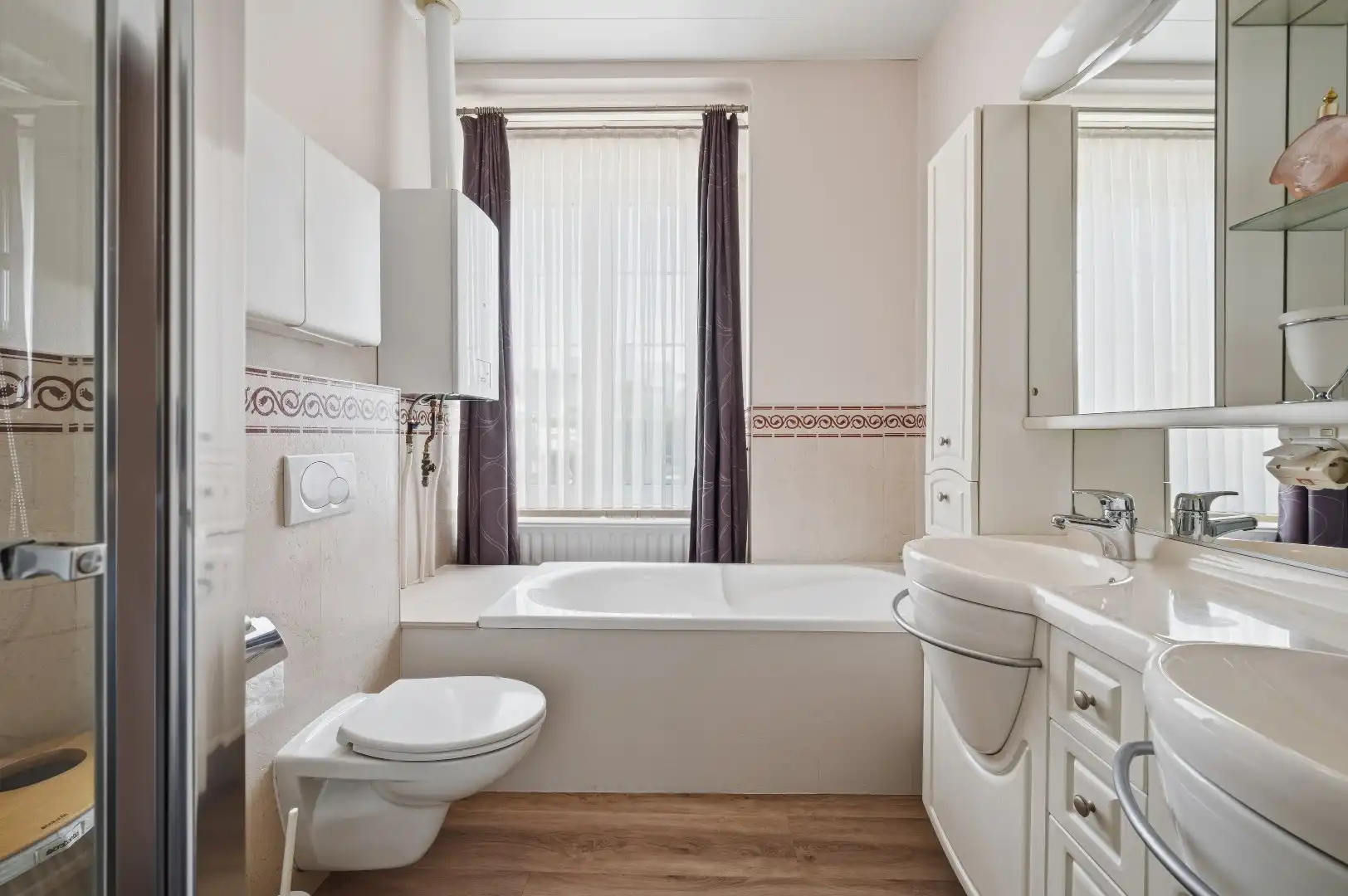 Licht te renoveren gezinswoning met tuin en 3 slaapkamers in Tienen foto 21