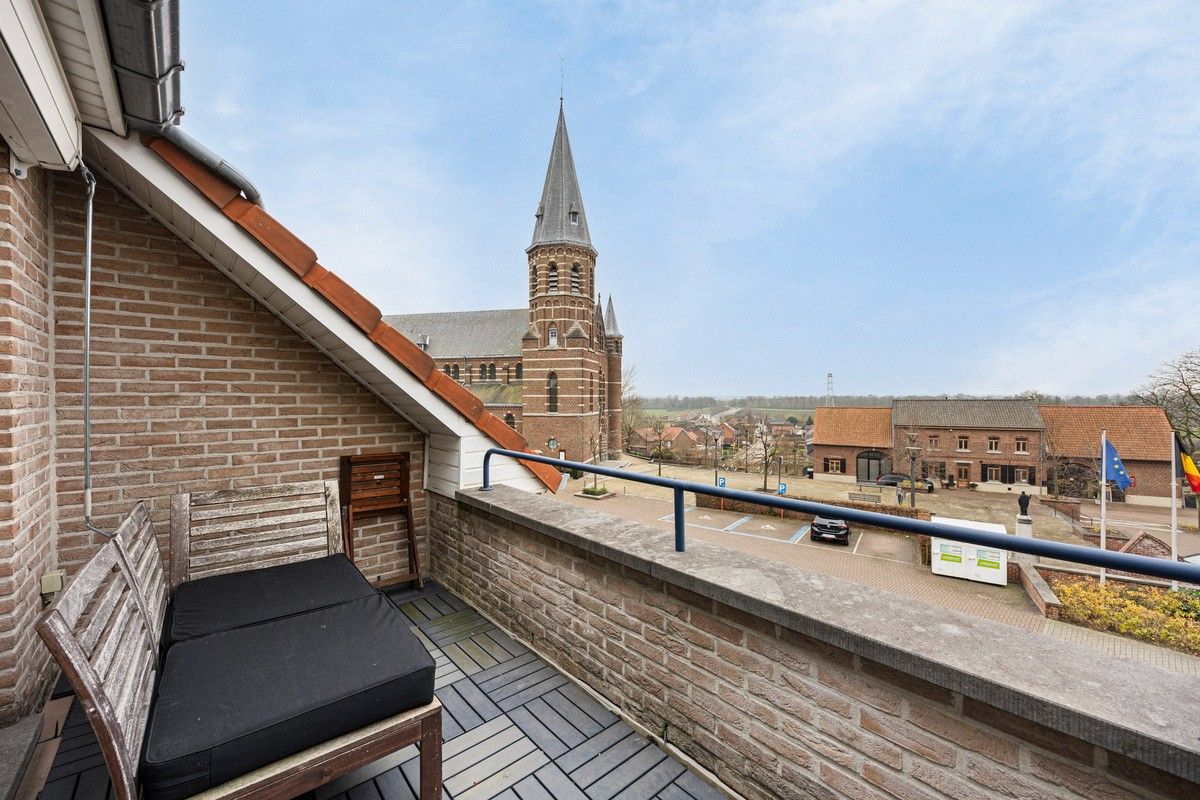 Gezellig duplex appartement met 3 slaapkamers in Residentie Zilverpand te Gellik, Lanaken foto 10