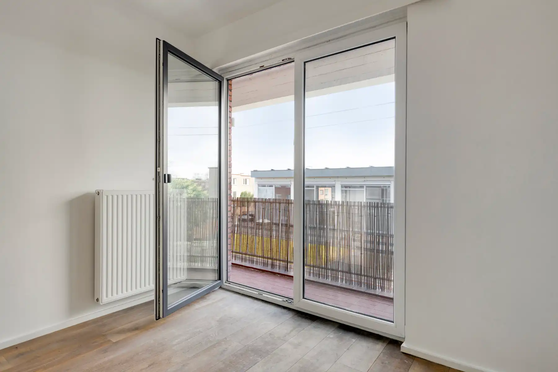 Ruim appartement met 3 slpk en terras te Wilrijk foto 10