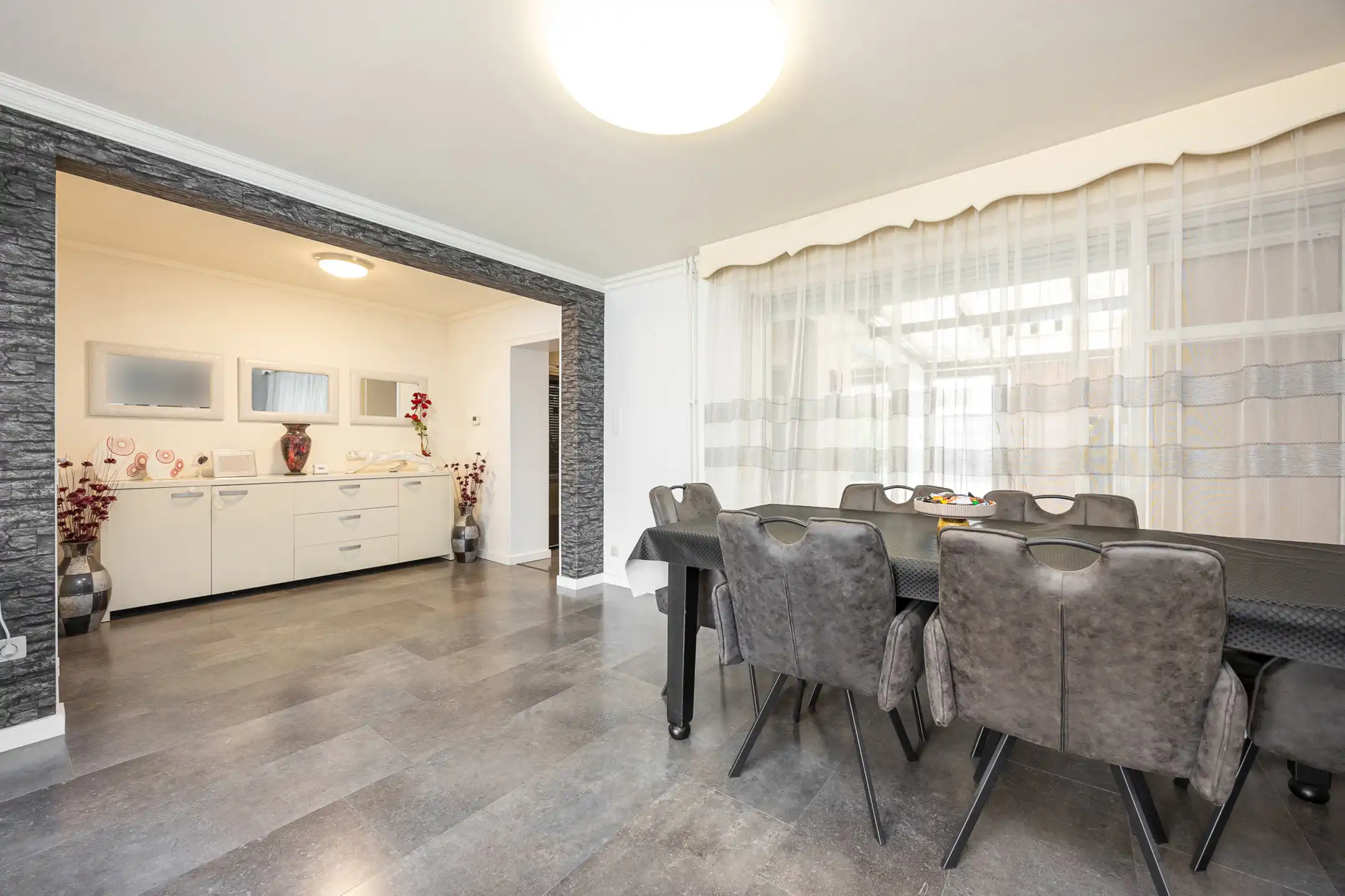 Goed gelegen, instapklare gezinswoning met 5 slpk te Ravels foto 6