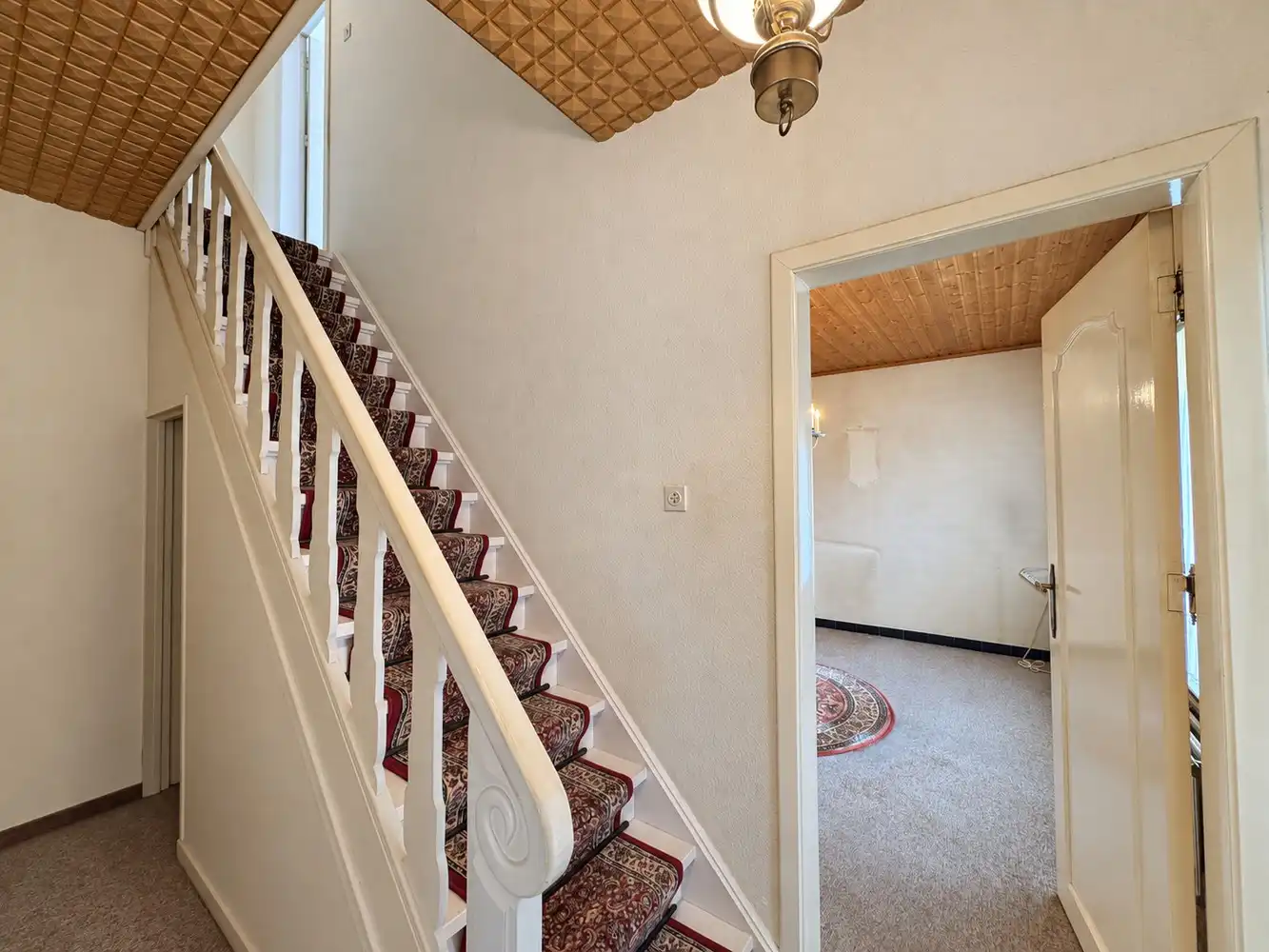 Vrijstaande woning op een mooi perceel van 9a72 in Koersel foto 11